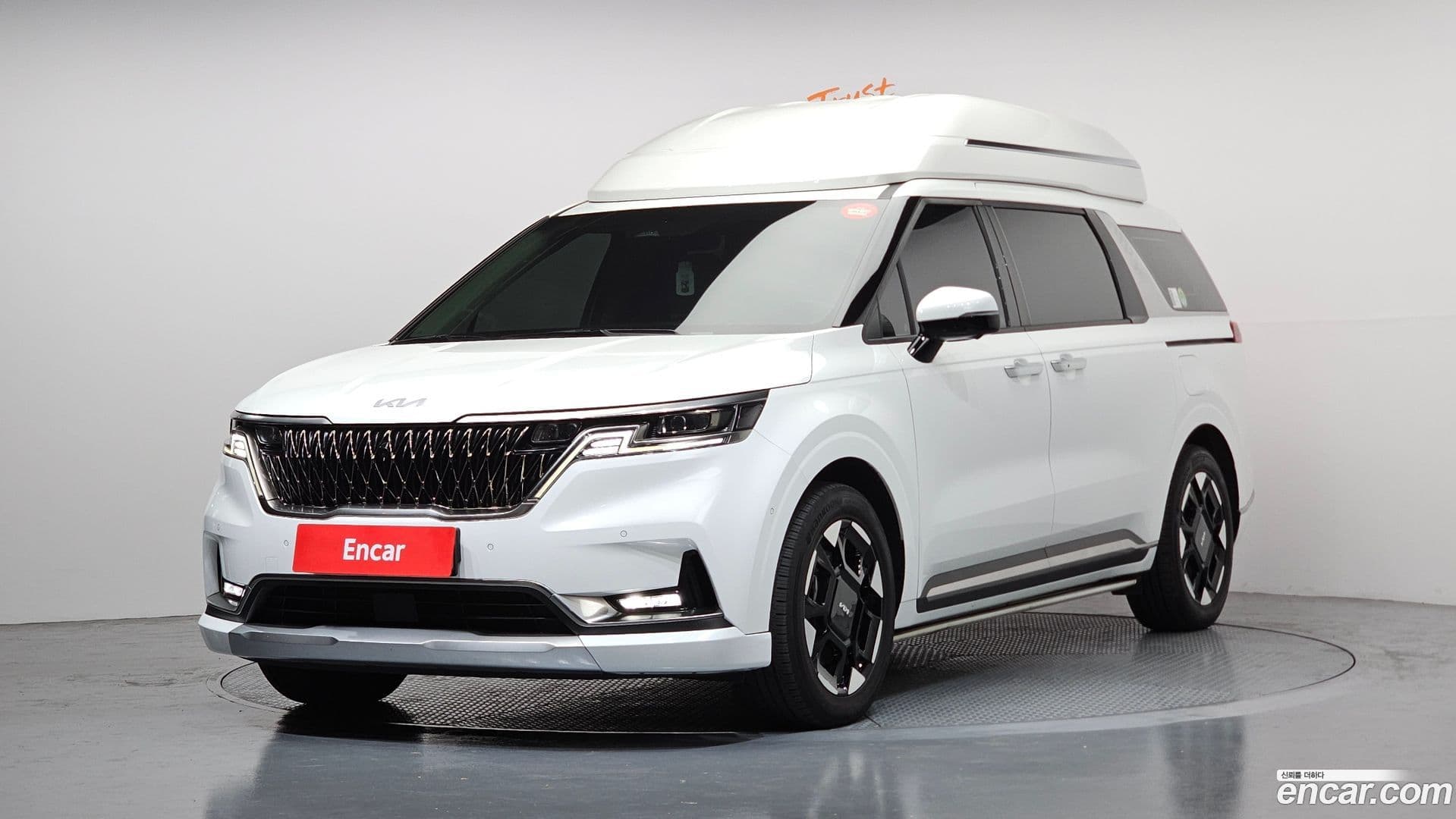 Main__Slider__Photo:Canival Kia 2022.3-0