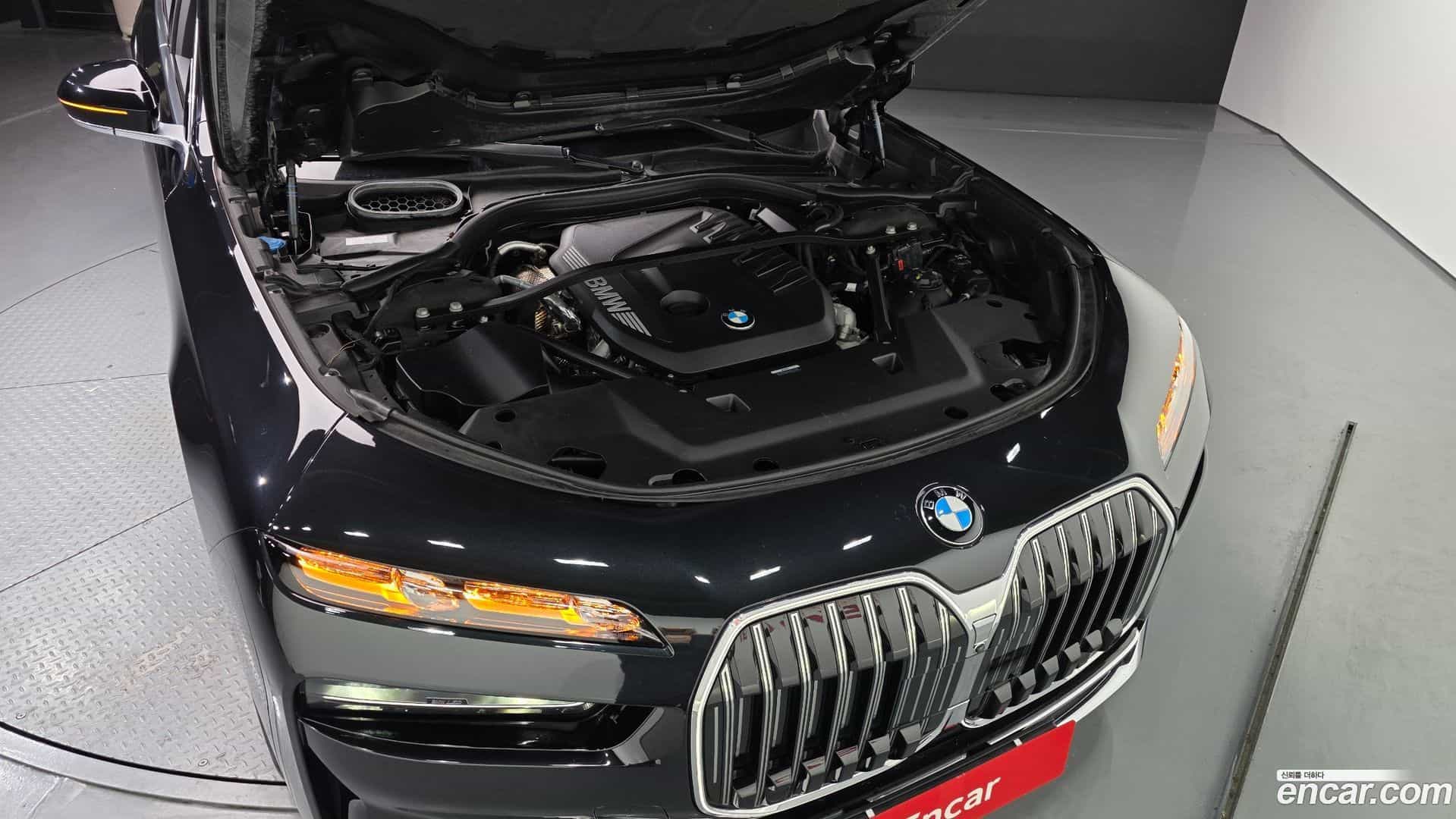 7-Series BMW 2023.8-INNER-006