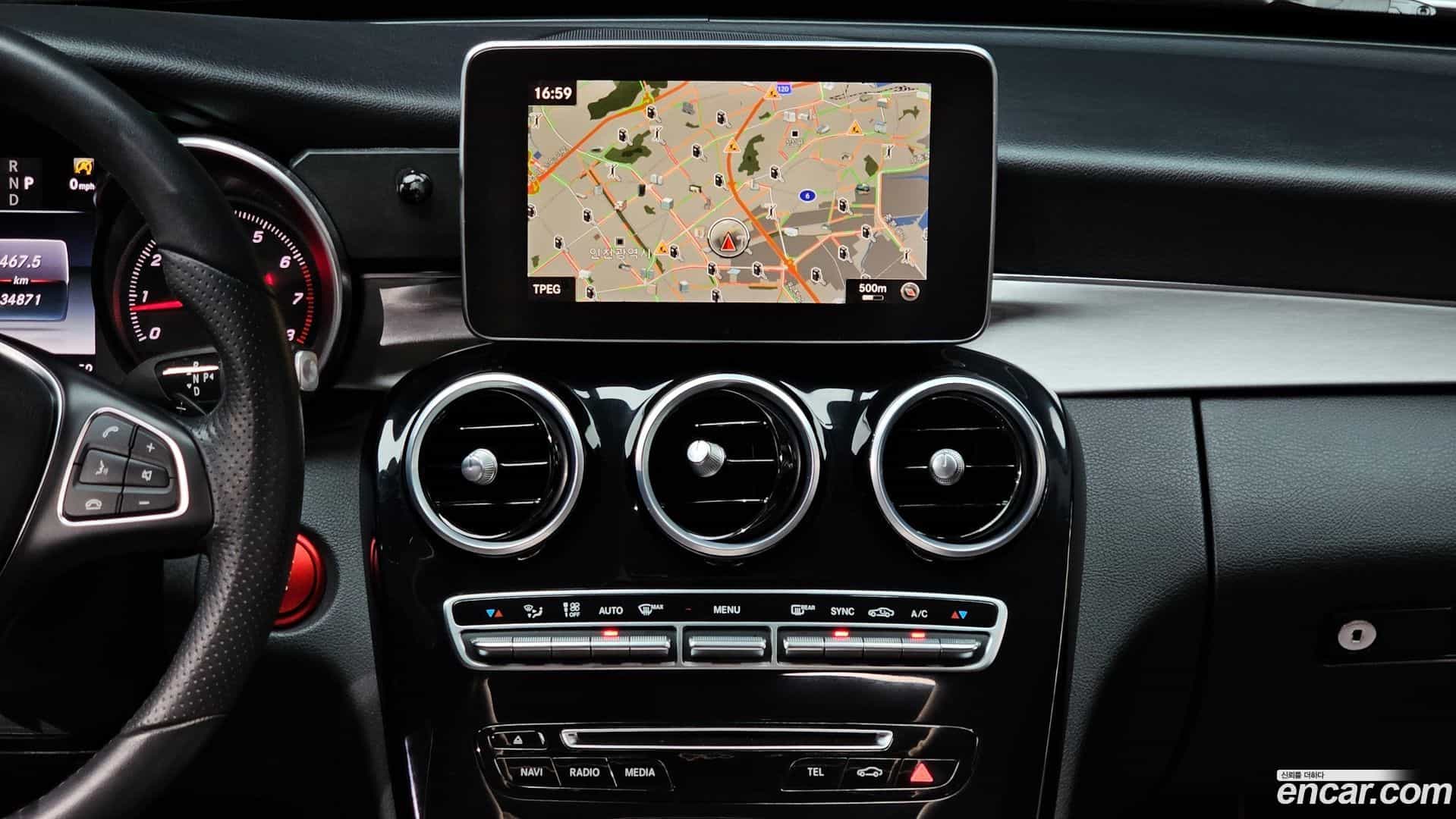 C-Class Mercedes-Benz 2018.0-OPTION-018