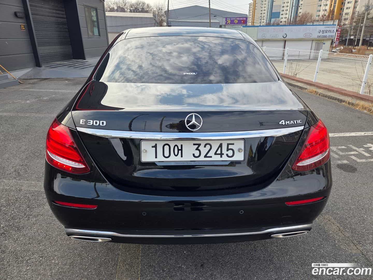 E-Class Mercedes-Benz 2018.0-OUTER-002