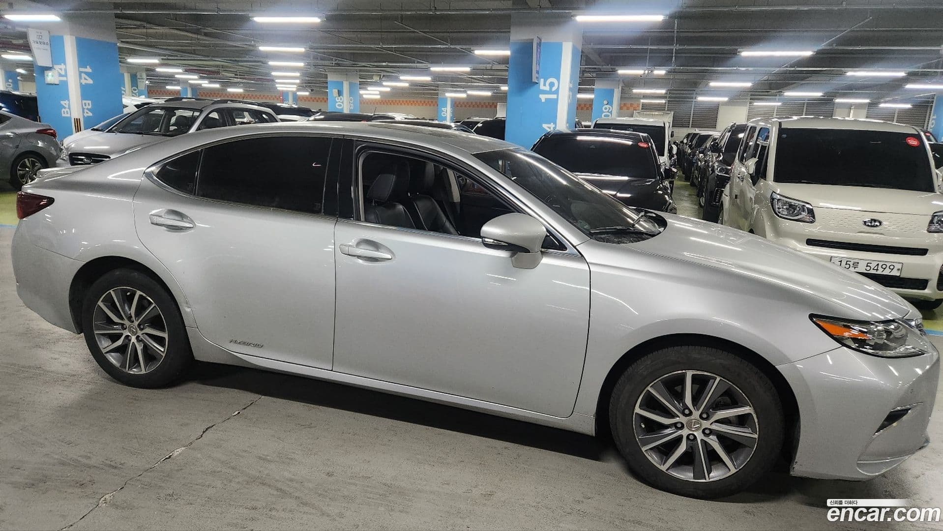 Main__Slider__Photo:ES Lexus 2015.11-0