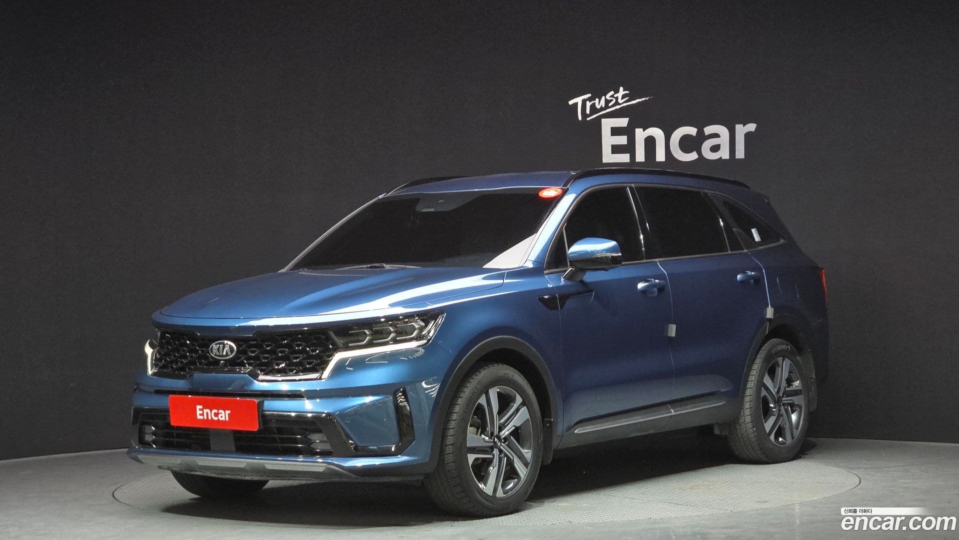 Main__Slider__Photo:Sorento Kia 2020.11-0