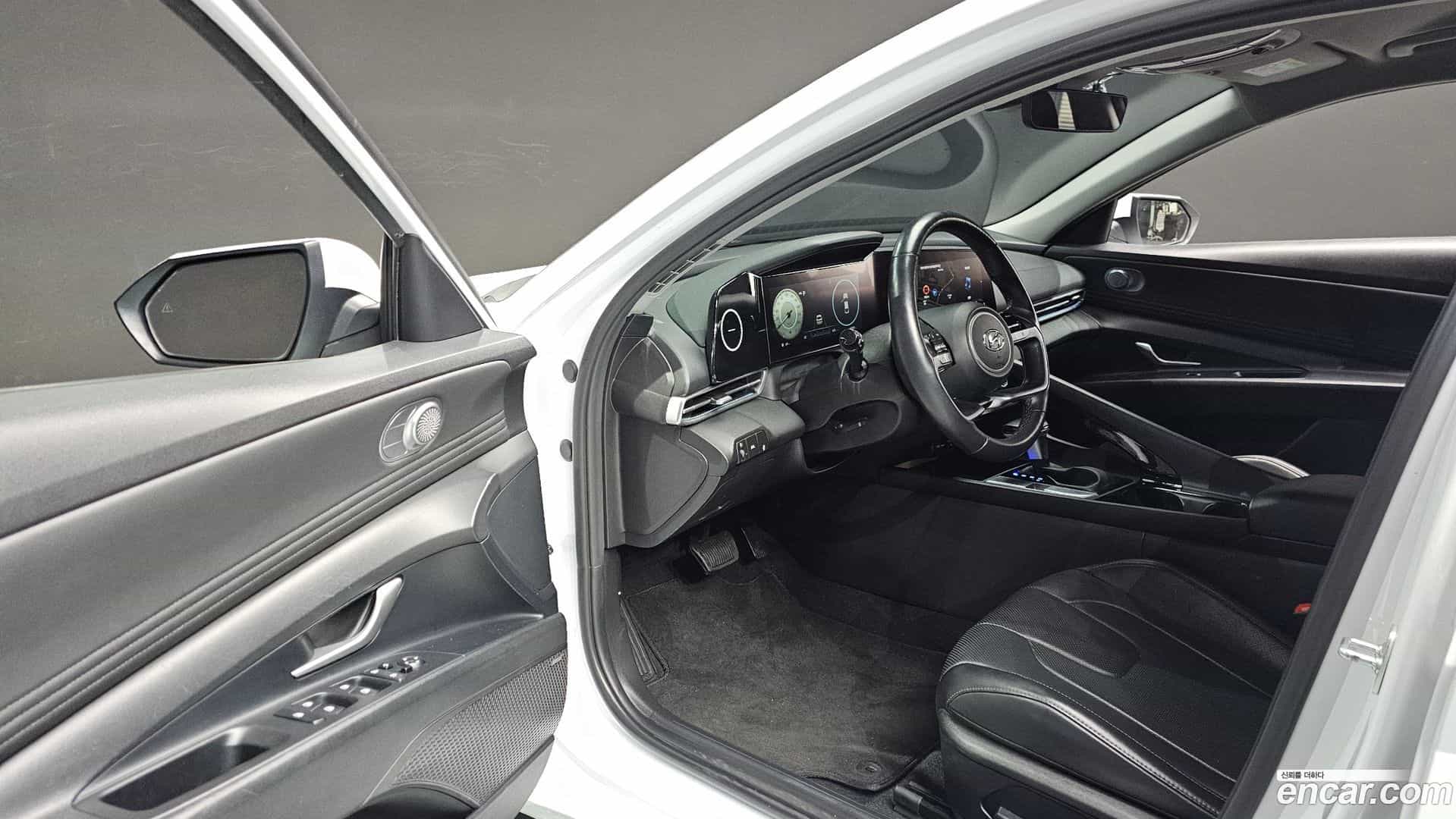 AVANTE Hyundai 2021.5-OPTION-015