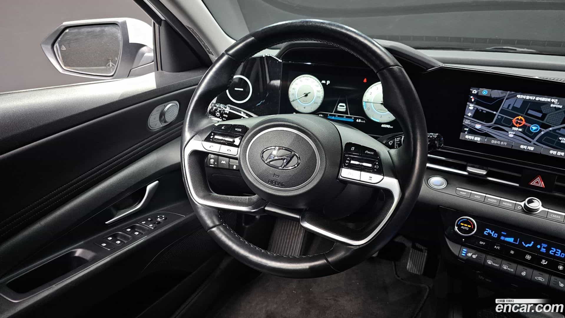 AVANTE Hyundai 2021.5-OPTION-017