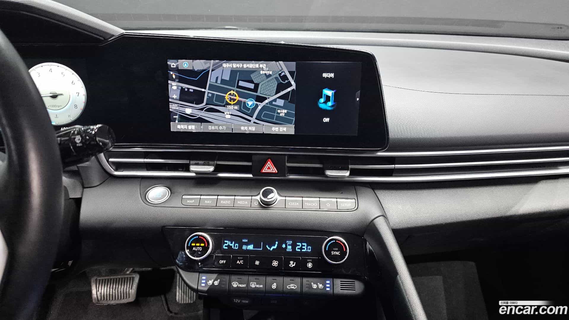 AVANTE Hyundai 2021.5-OPTION-018