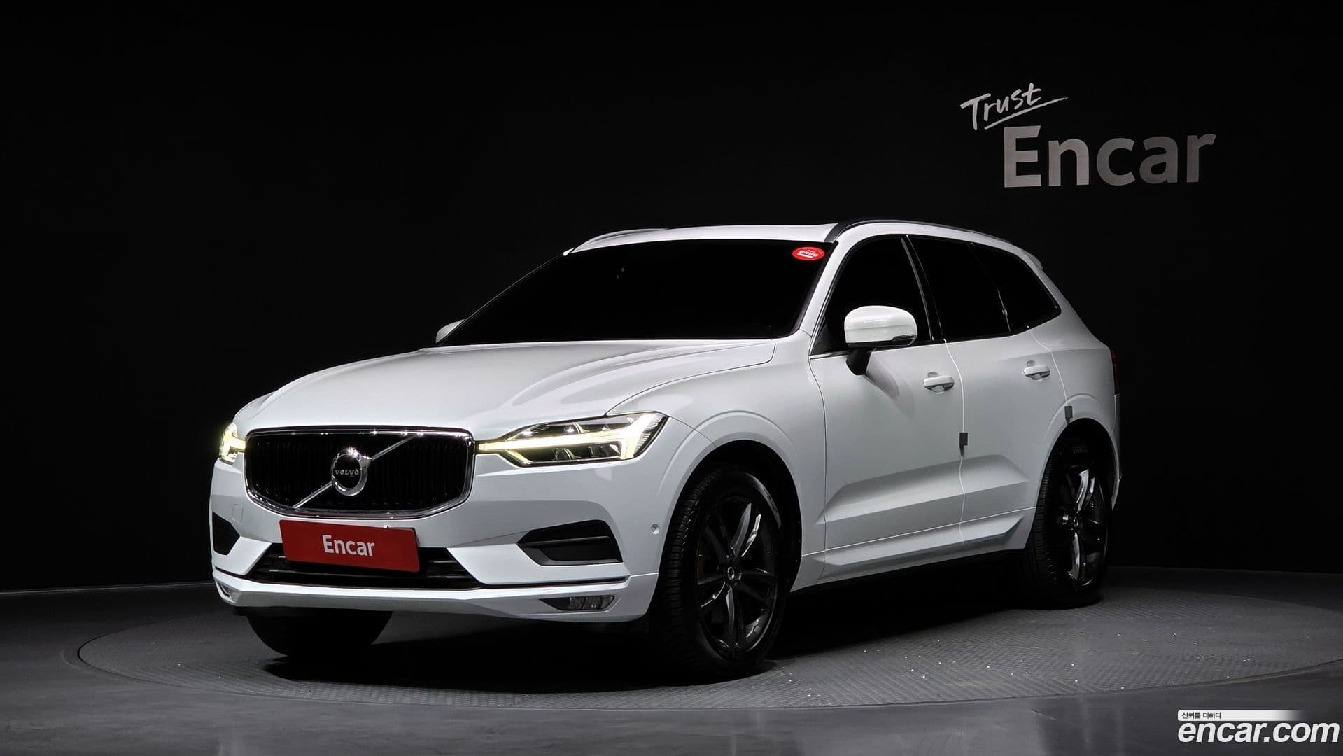 Main__Slider__Photo:XC60 Volvo 2018.11-0