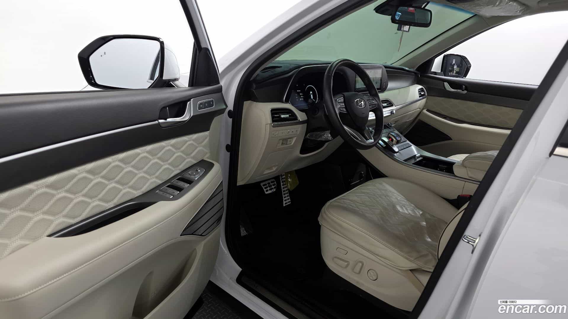 Palisade Hyundai 2021.1-INNER-010