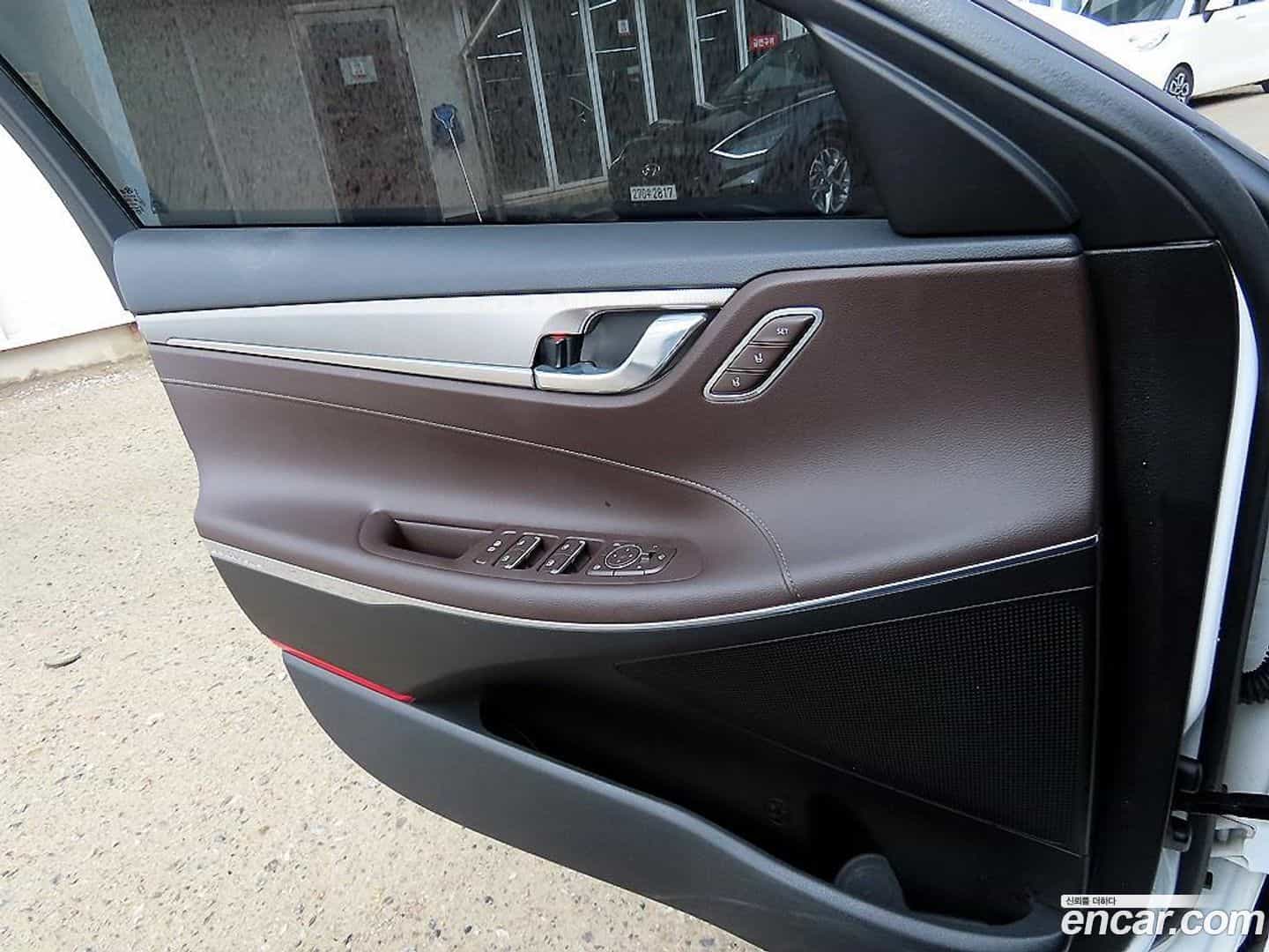 Grandeur Hyundai 2020.3-OPTION-015