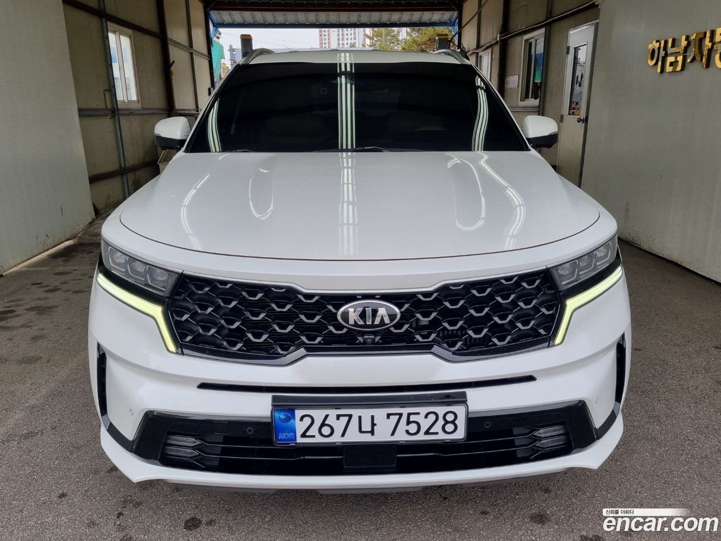 Main__Slider__Photo:Sorento Kia 2021.0-0