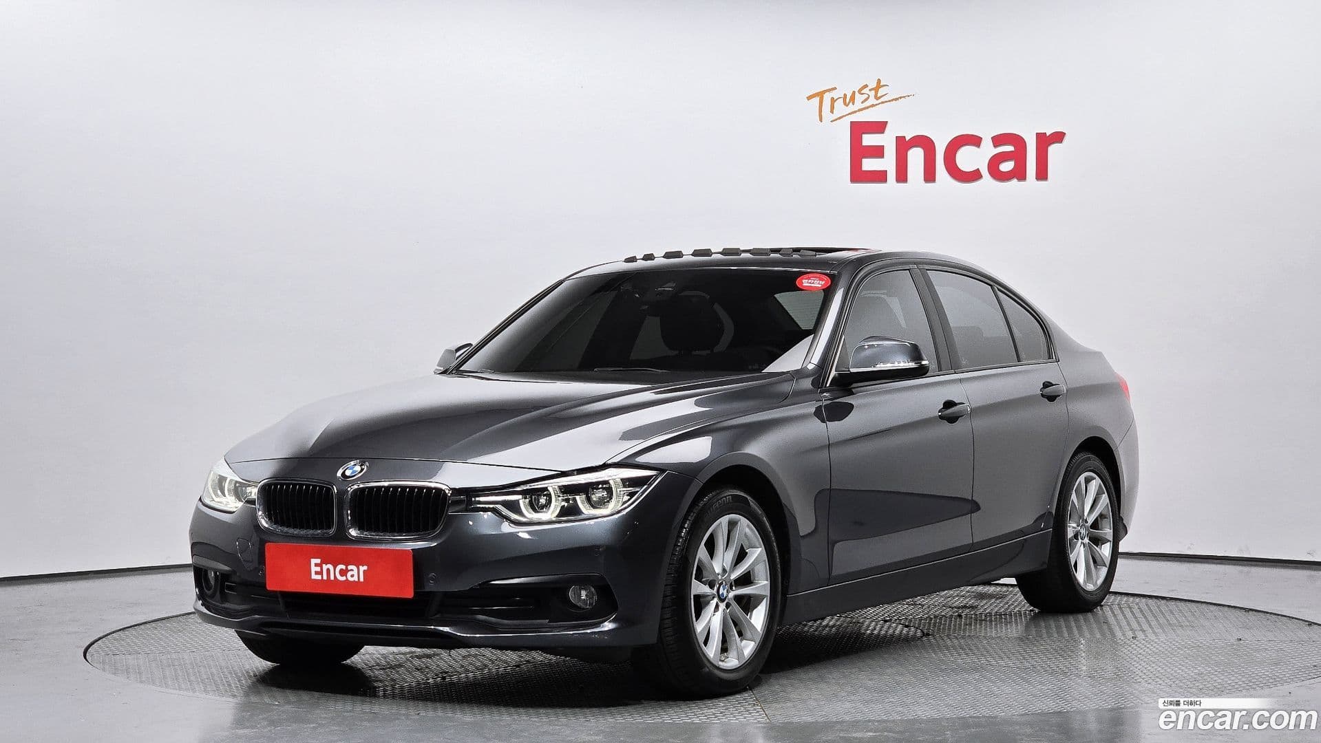 Main__Slider__Photo:3-Series BMW 2018.0-0