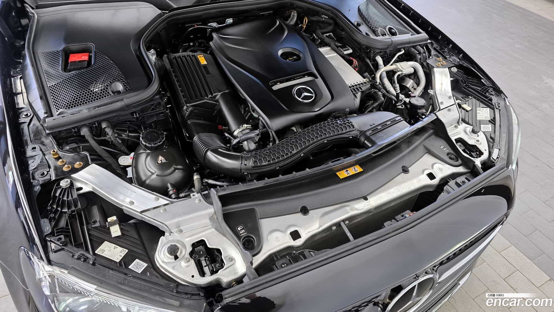 E-Class Mercedes-Benz 2022.10-INNER-006