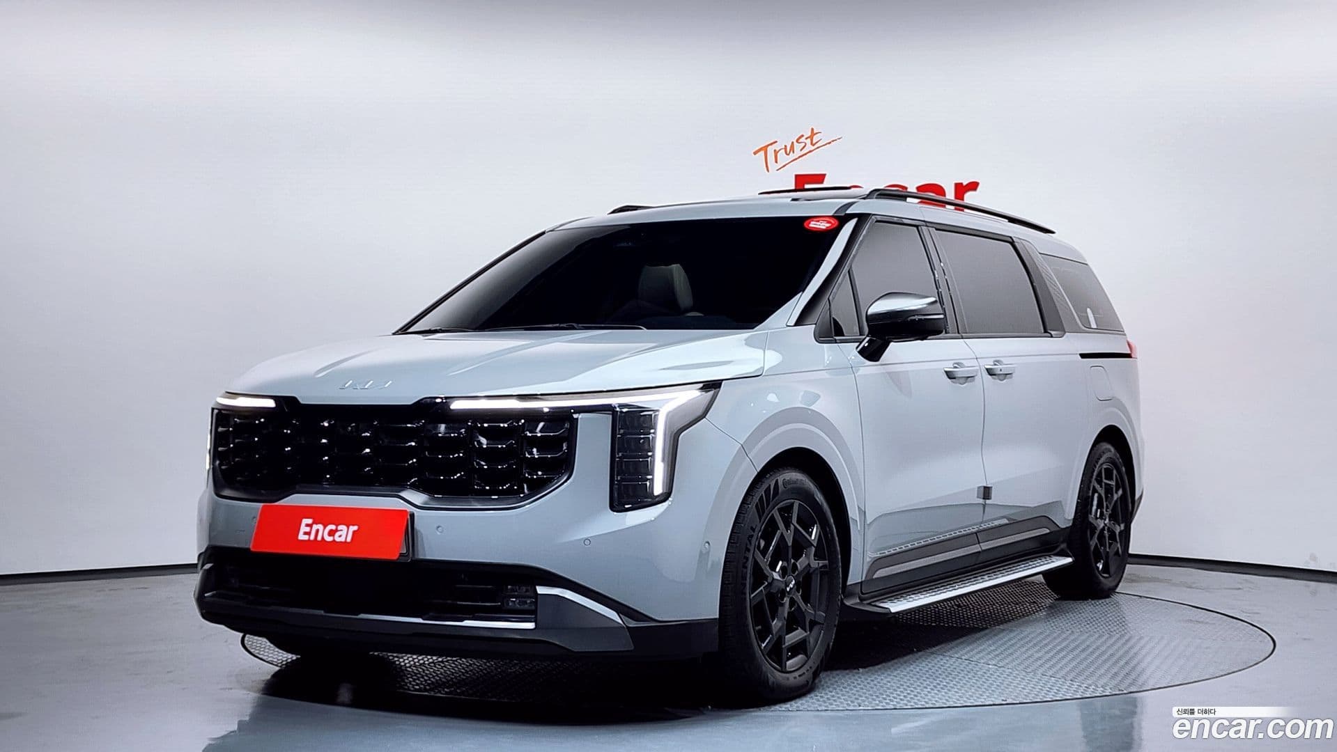 Main__Slider__Photo:Canival Kia 2024.6-0
