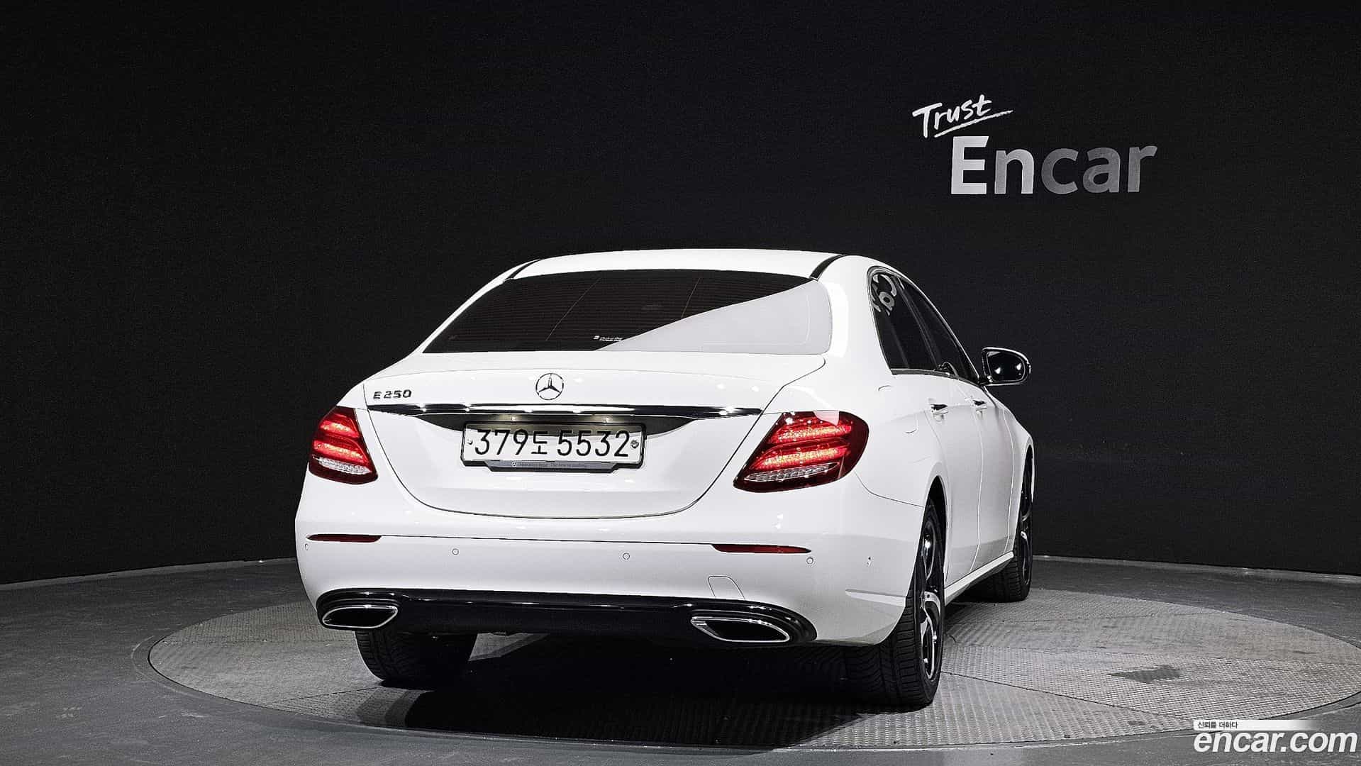 E-Class Mercedes-Benz 2020.3-OUTER-004