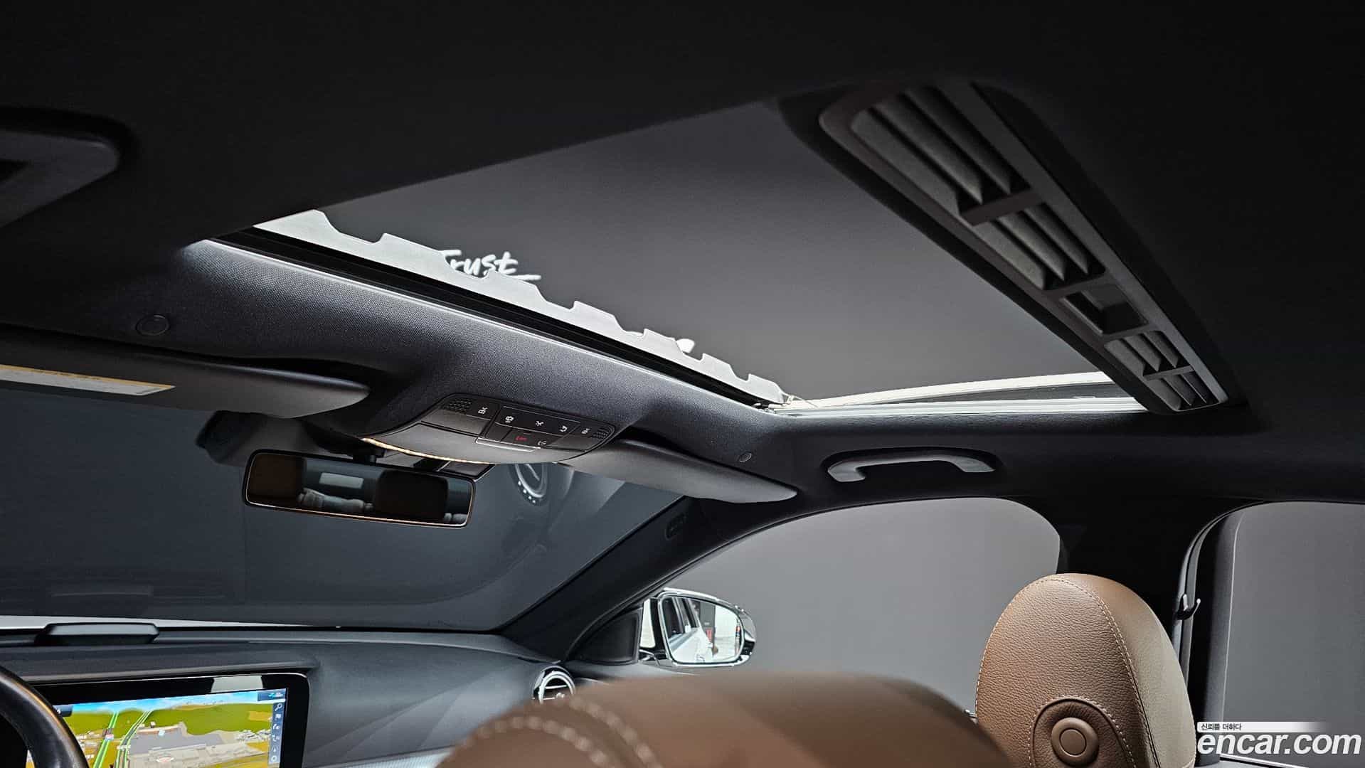 E-Class Mercedes-Benz 2020.3-OPTION-024
