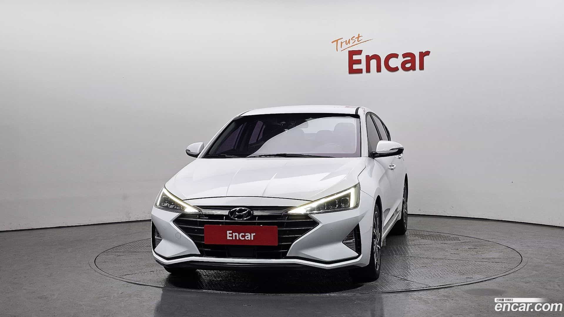 AVANTE Hyundai 2018.10-OUTER-003