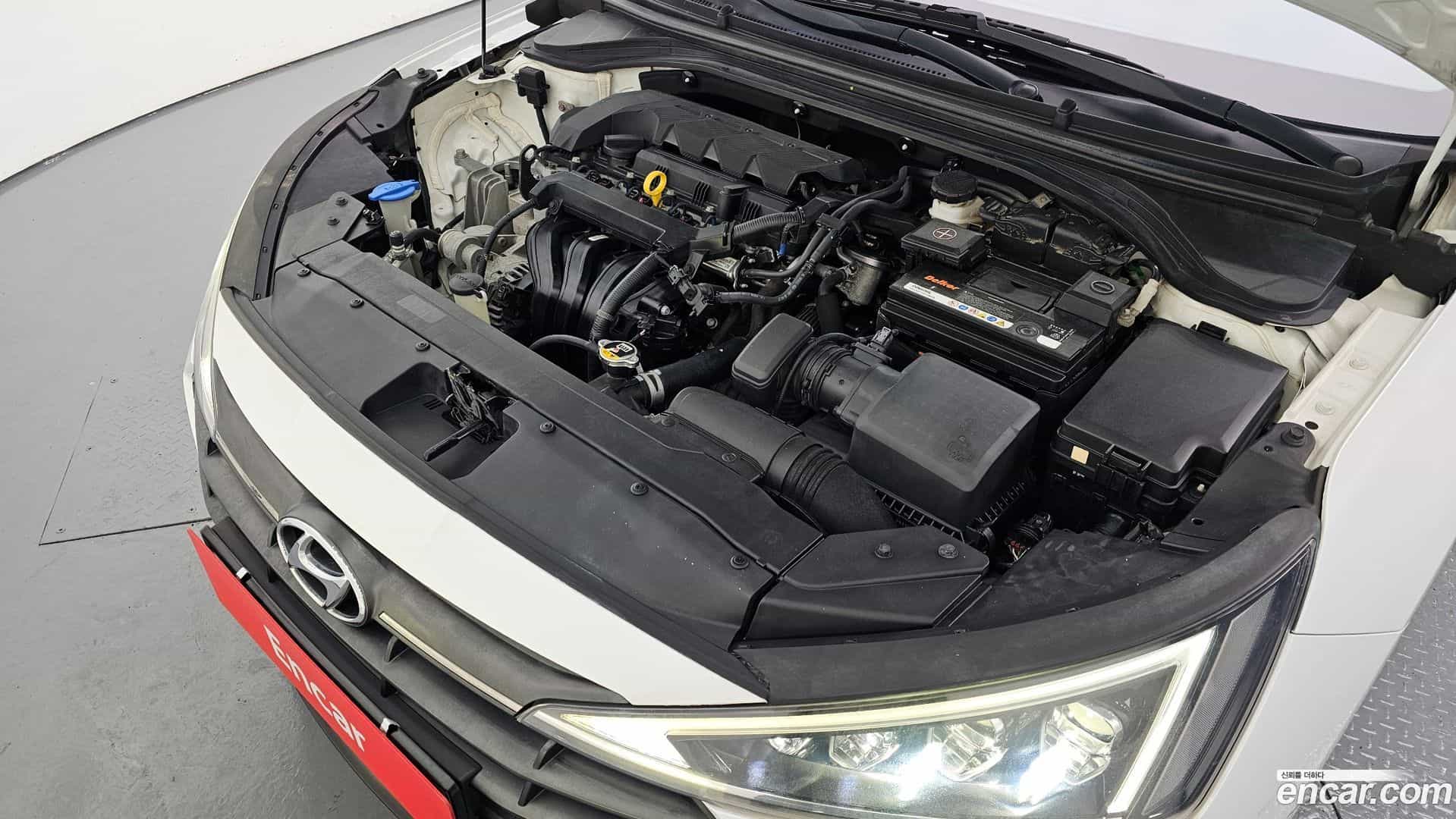 AVANTE Hyundai 2018.10-INNER-006
