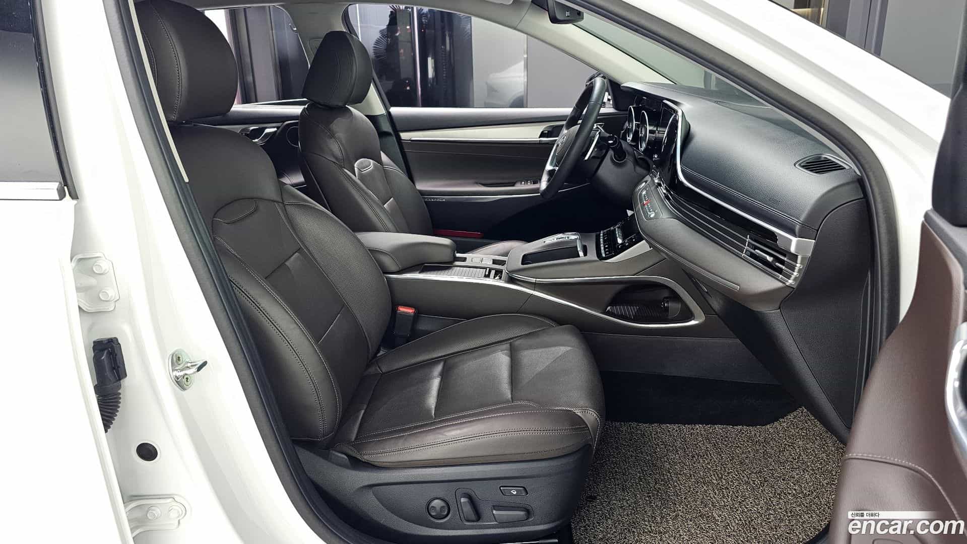 Grandeur Hyundai 2020.0-INNER-010