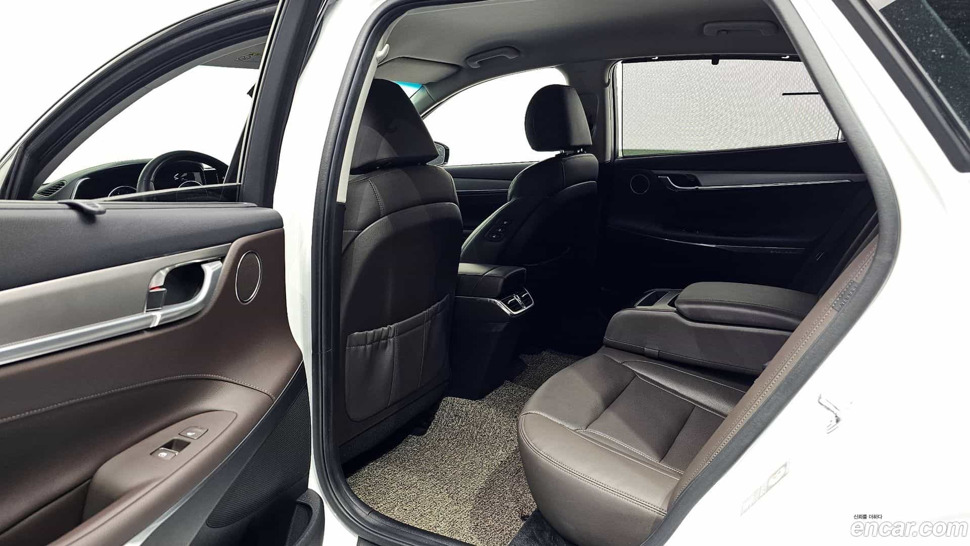 Grandeur Hyundai 2020.0-OPTION-016