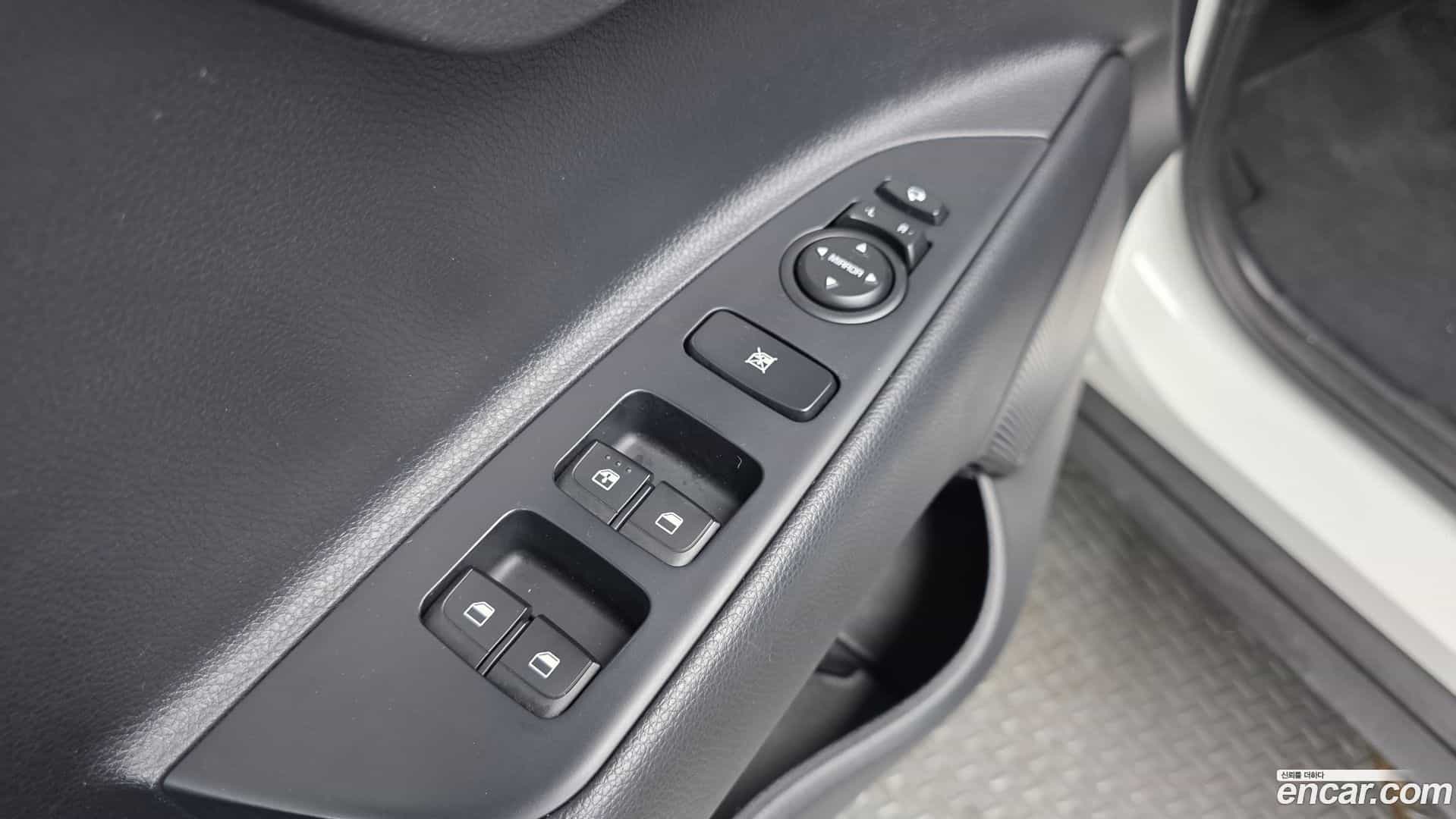 Stonic Kia 2019.5-OPTION-016