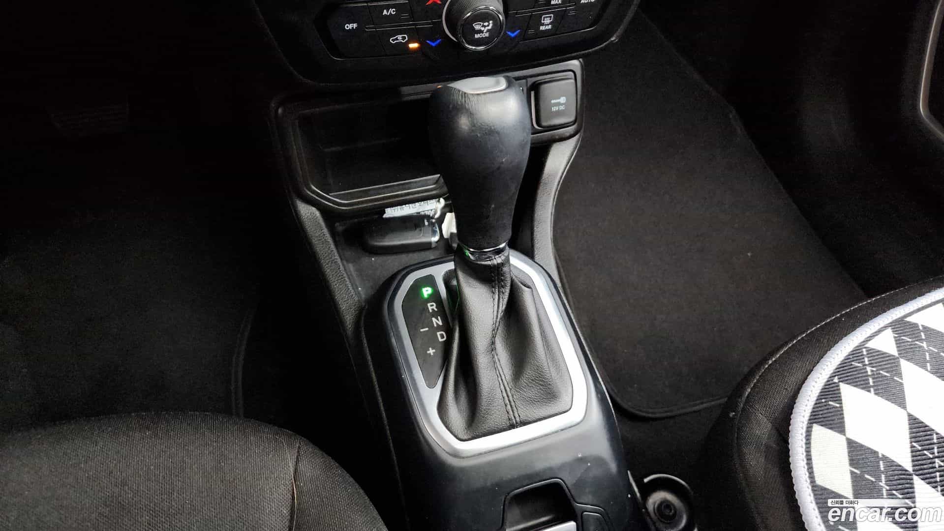 Renegade Jeep 2021.0-INNER-009