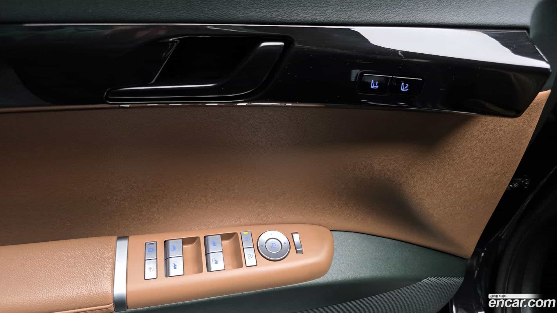 Grandeur Hyundai 2023.1-OPTION-018