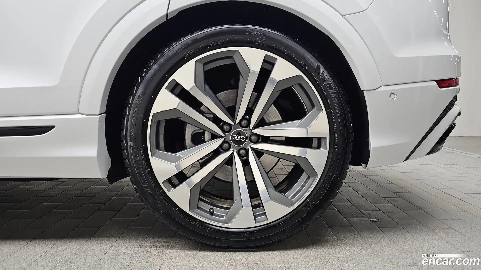 Q8 Audi 2023.6-OUTER-005