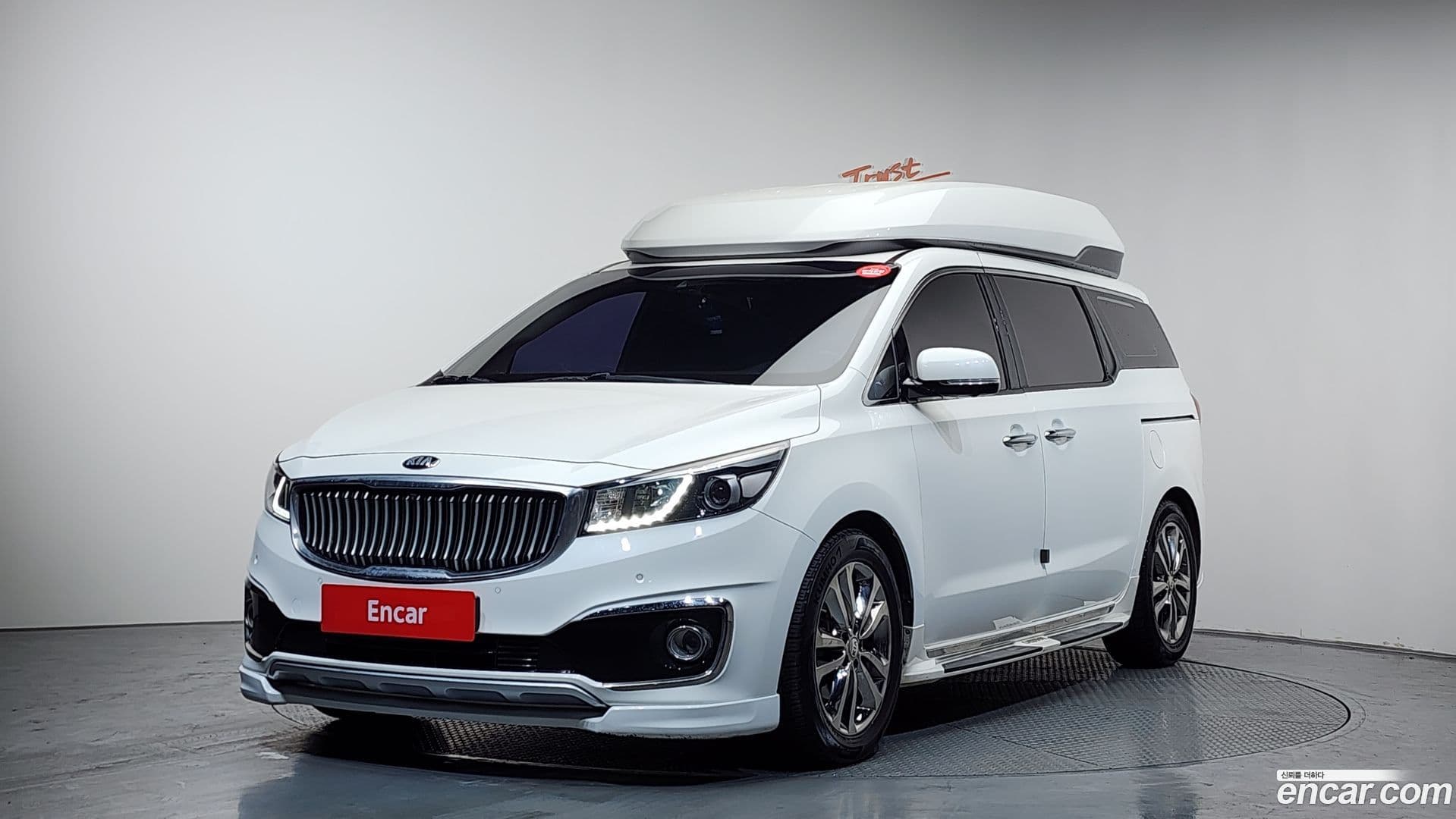 Main__Slider__Photo:Canival Kia 2017.10-0
