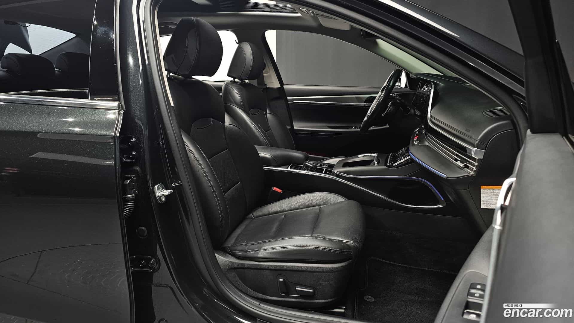 Grandeur Hyundai 2022.2-INNER-010
