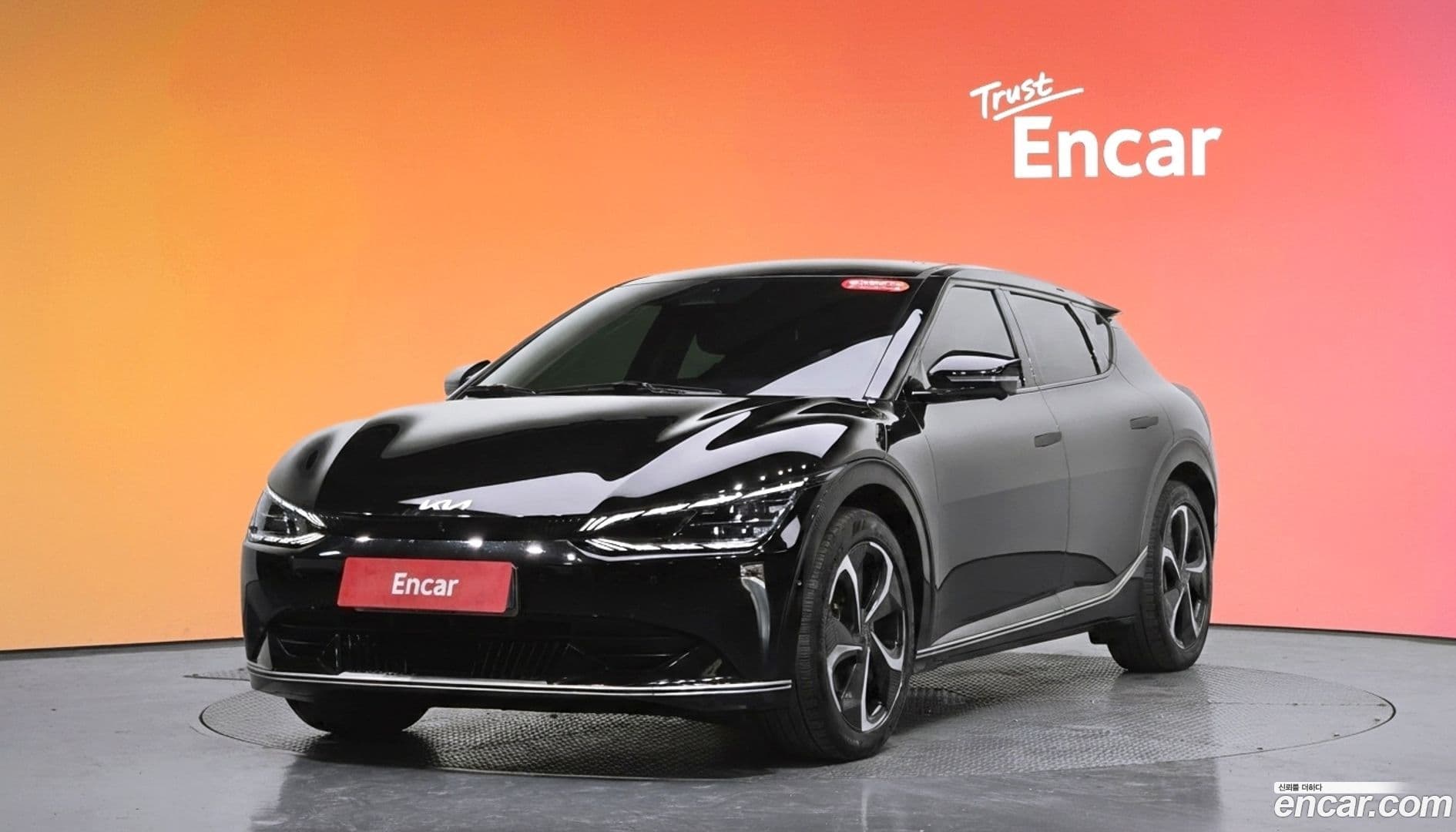 Main__Slider__Photo:EV6 Kia 2022.4-0