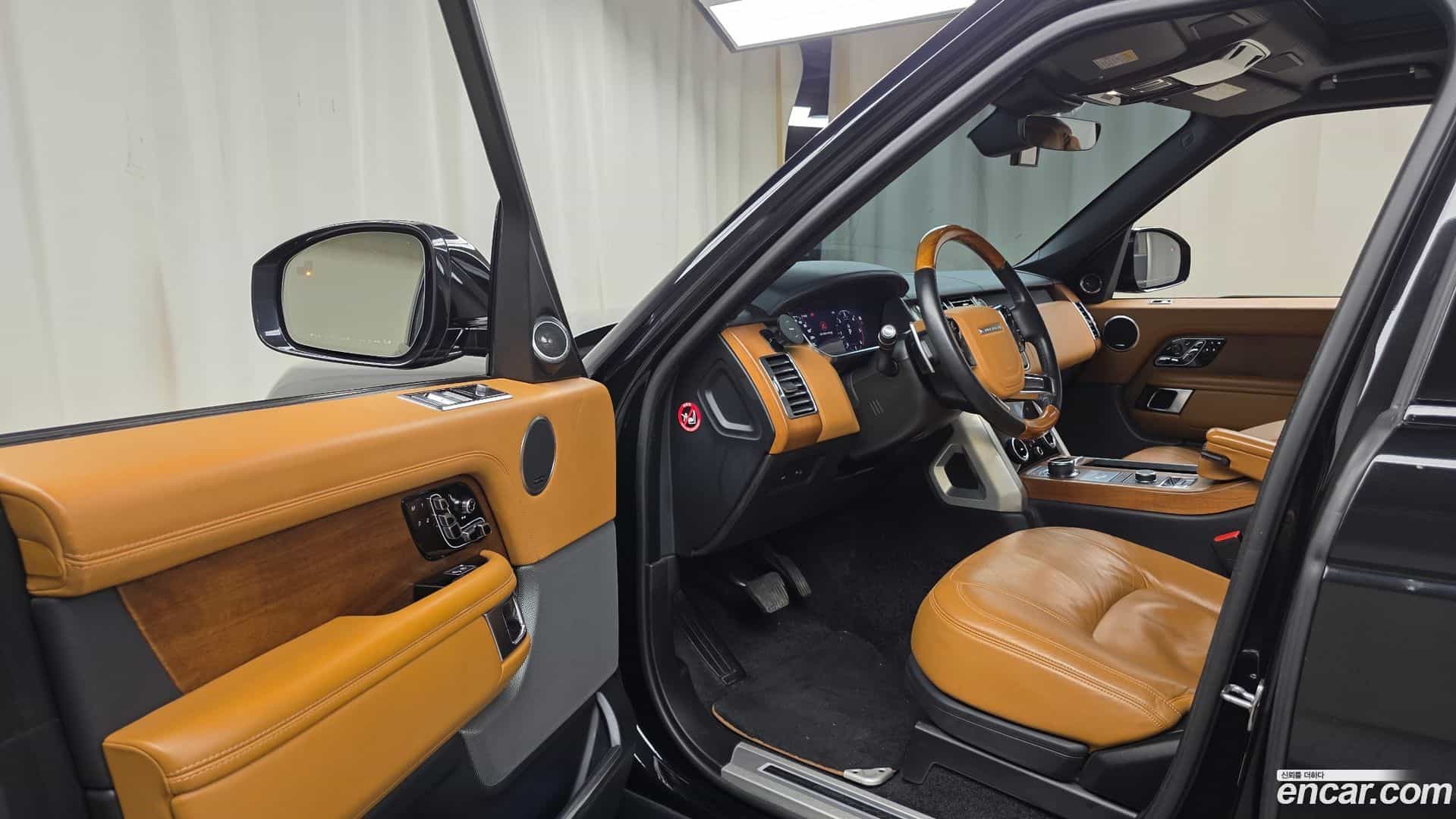 Range Rover Land Rover 2020.2-INNER-010