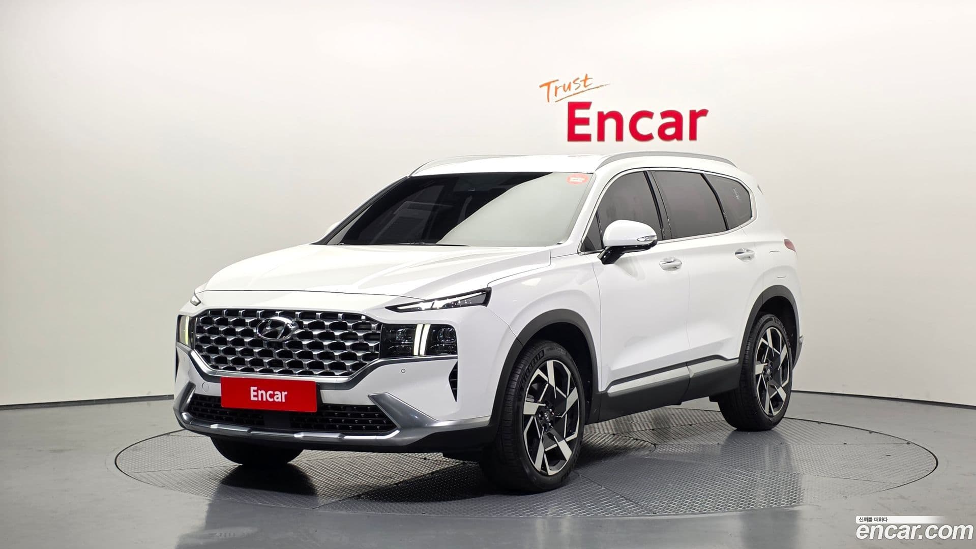 Main__Slider__Photo:Santafe Hyundai 2021.1-0