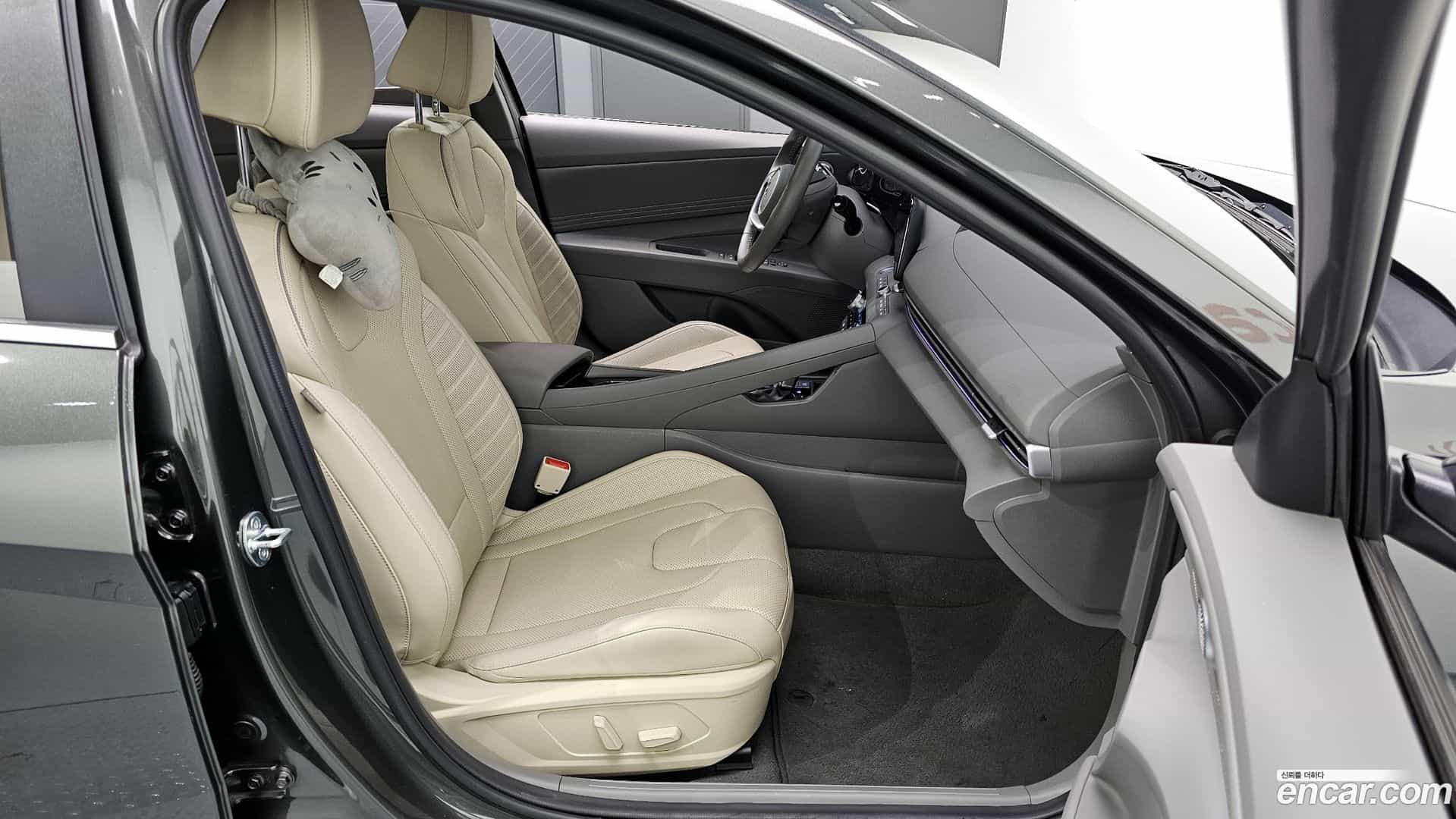 AVANTE Hyundai 2023.3-OPTION-017