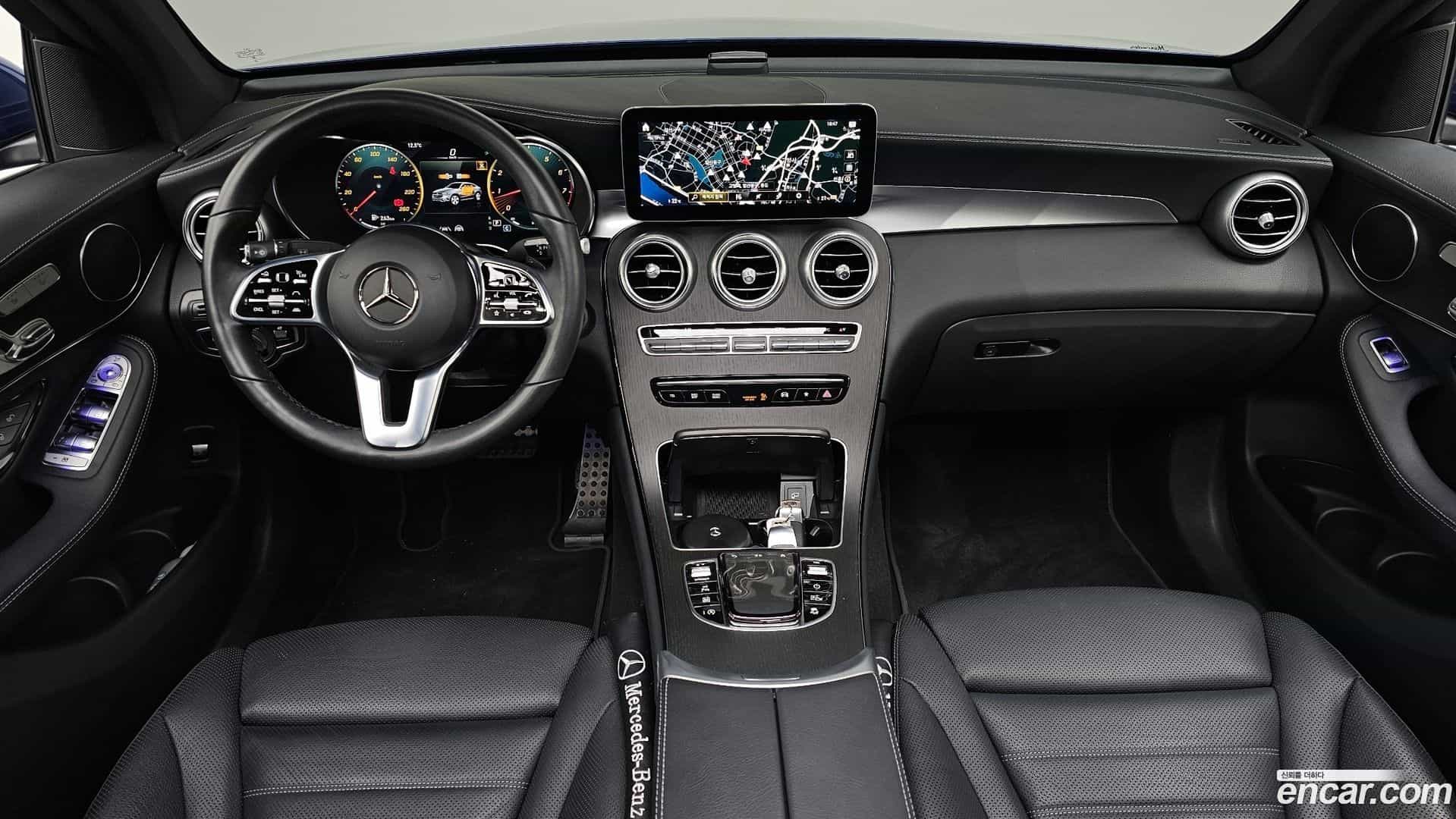 GLC-Class Mercedes-Benz 2023.1-INNER-007
