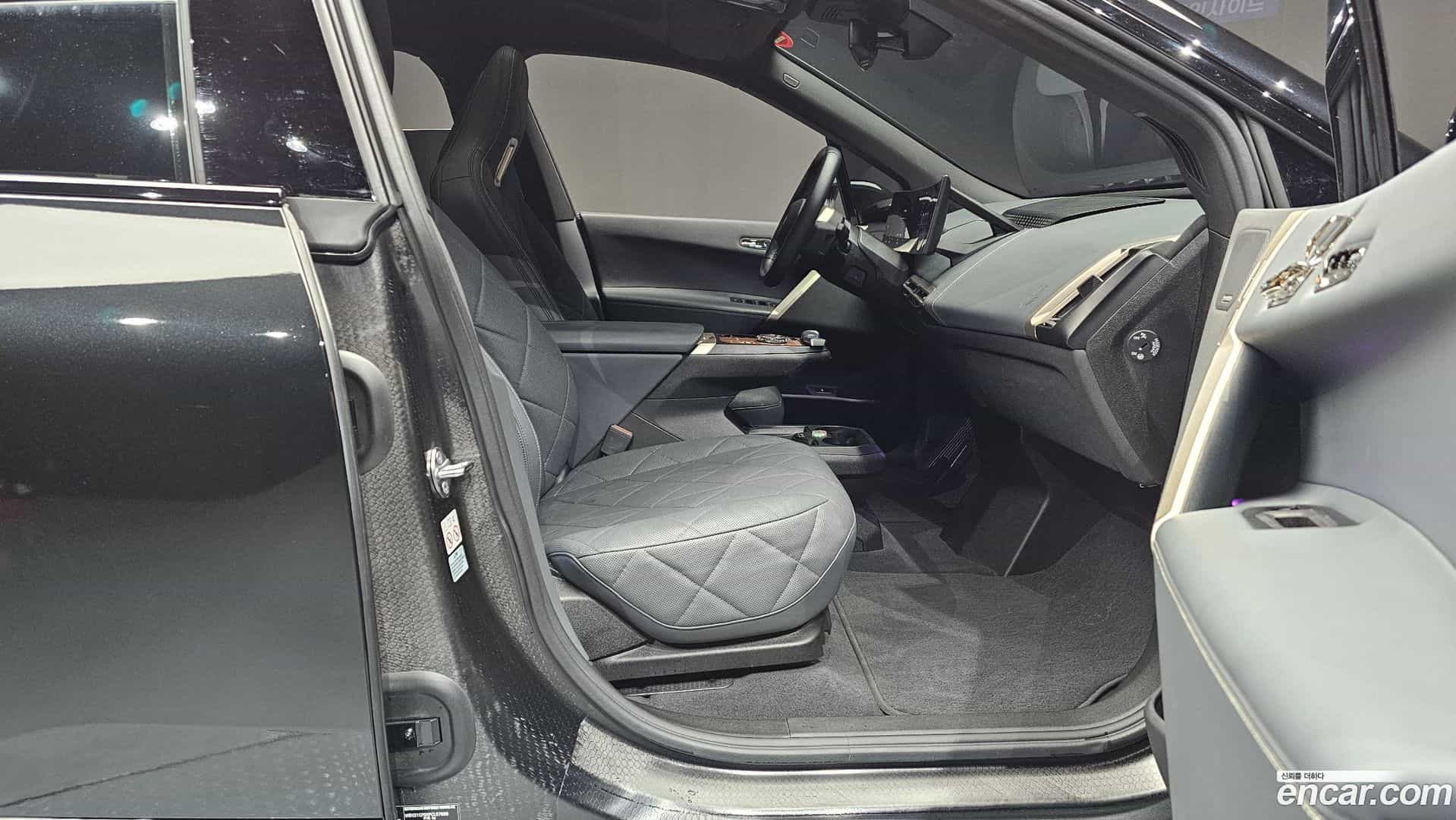 iX BMW 2023.0-OPTION-015