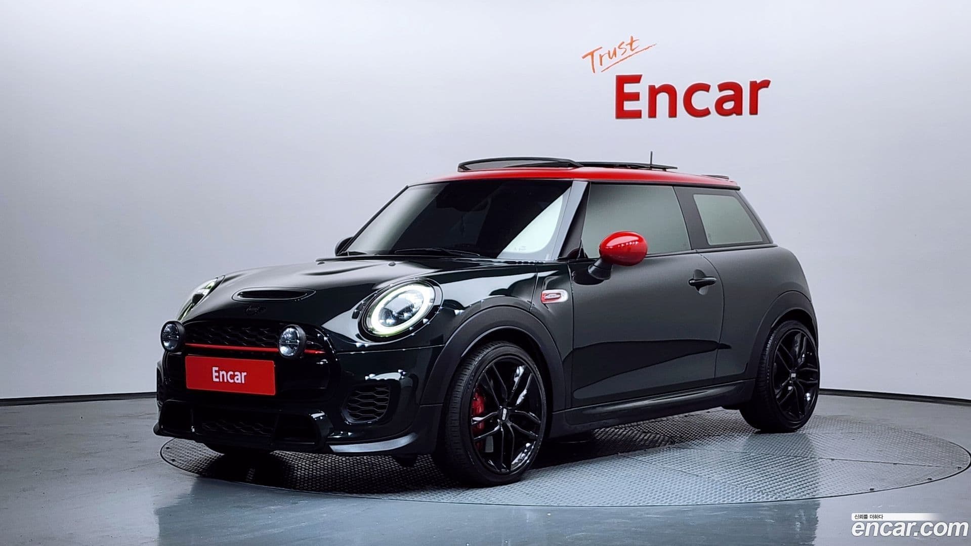 Main__Slider__Photo:Cooper Mini 2019.3-0