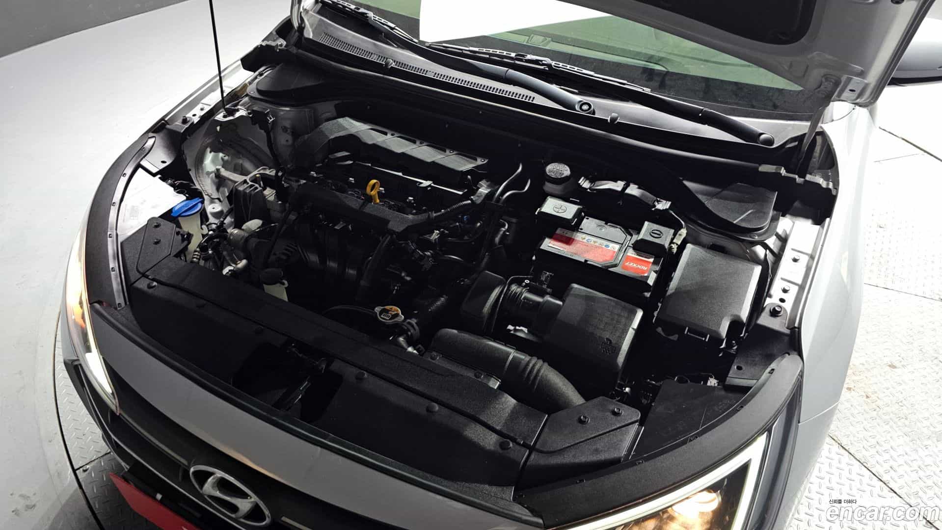AVANTE Hyundai 2020.2-INNER-006
