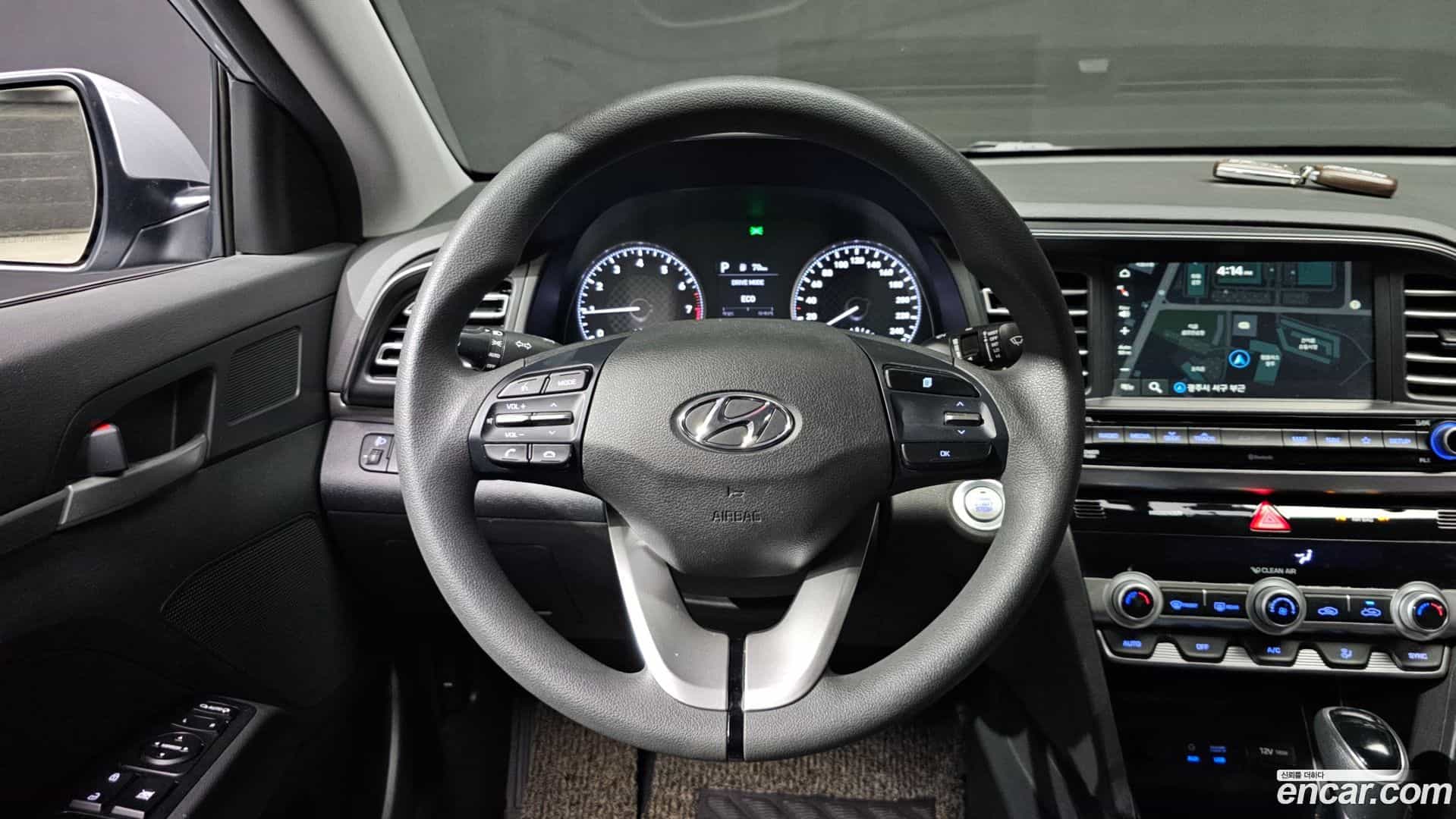 AVANTE Hyundai 2020.2-OPTION-017