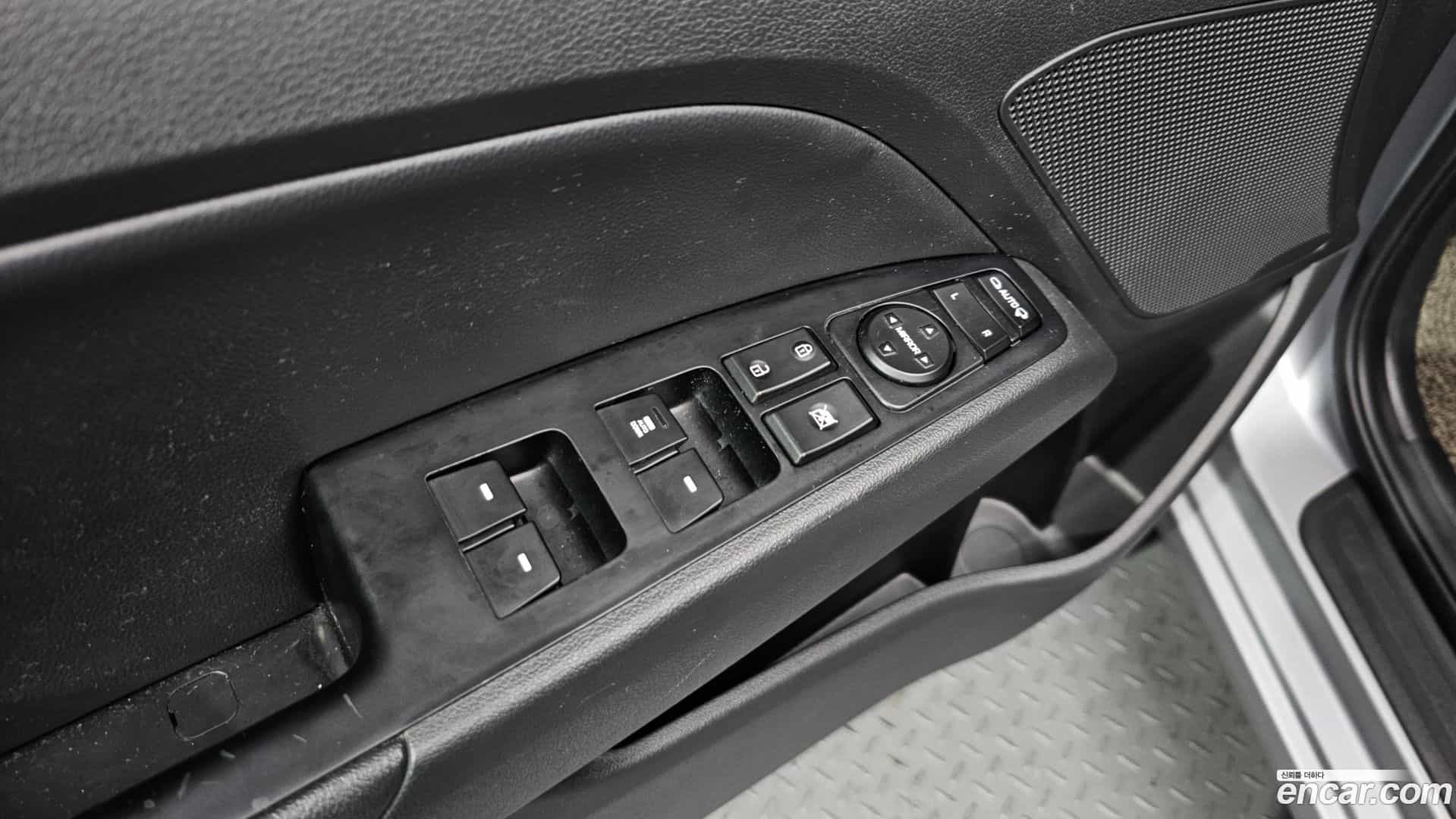 AVANTE Hyundai 2020.2-OPTION-022