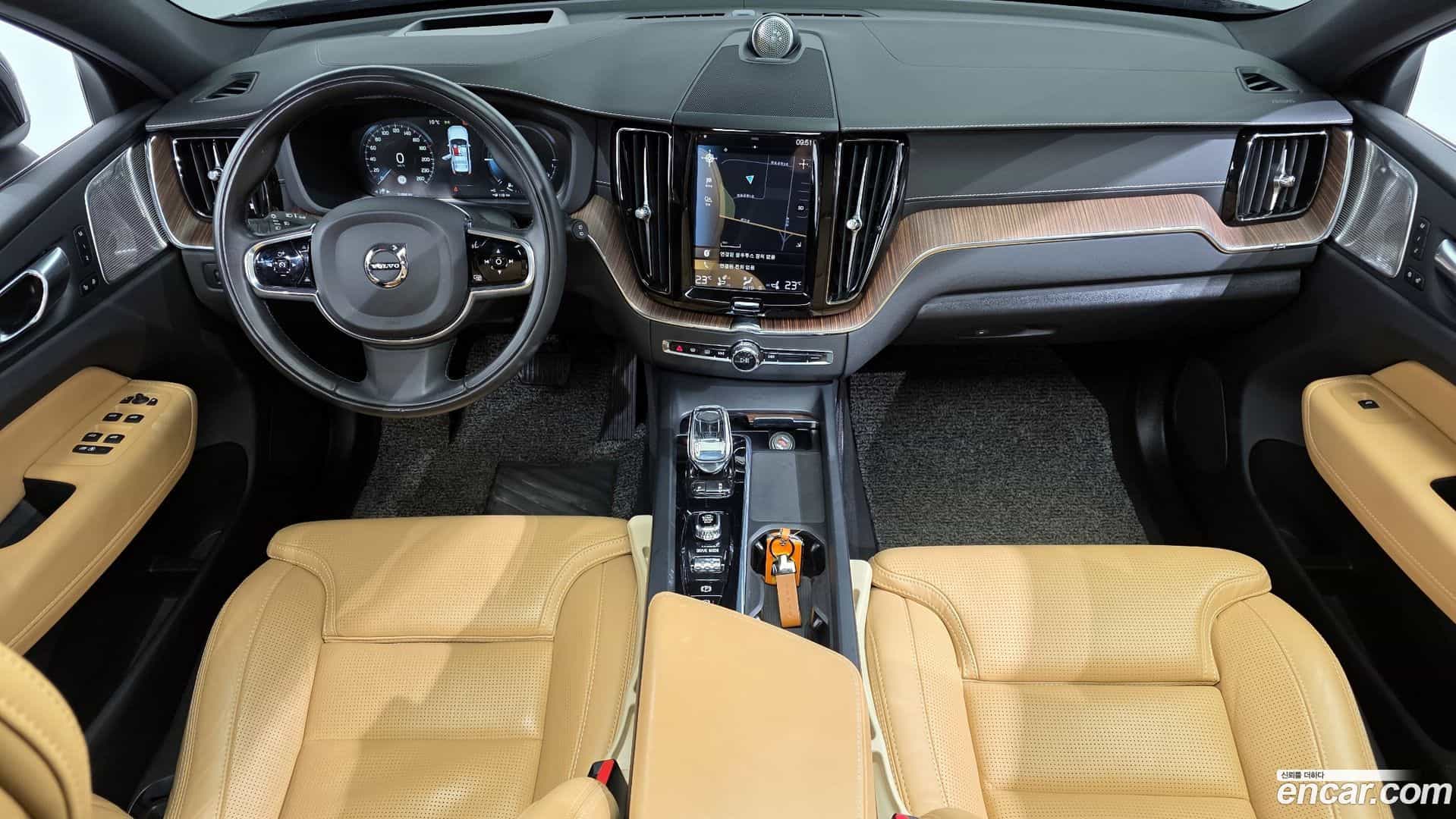 XC60 Volvo 2020.11-INNER-007