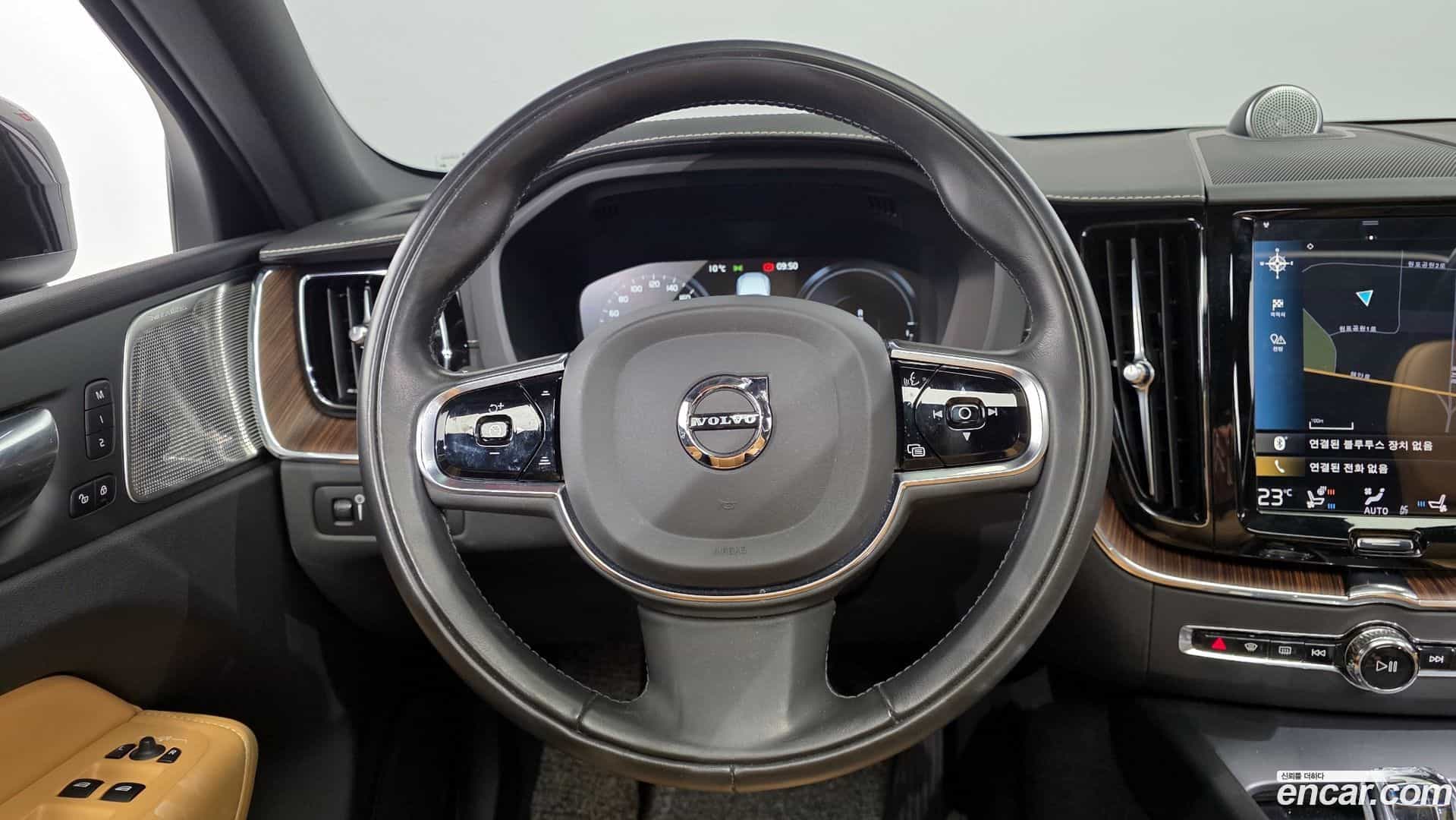 XC60 Volvo 2020.11-OPTION-017