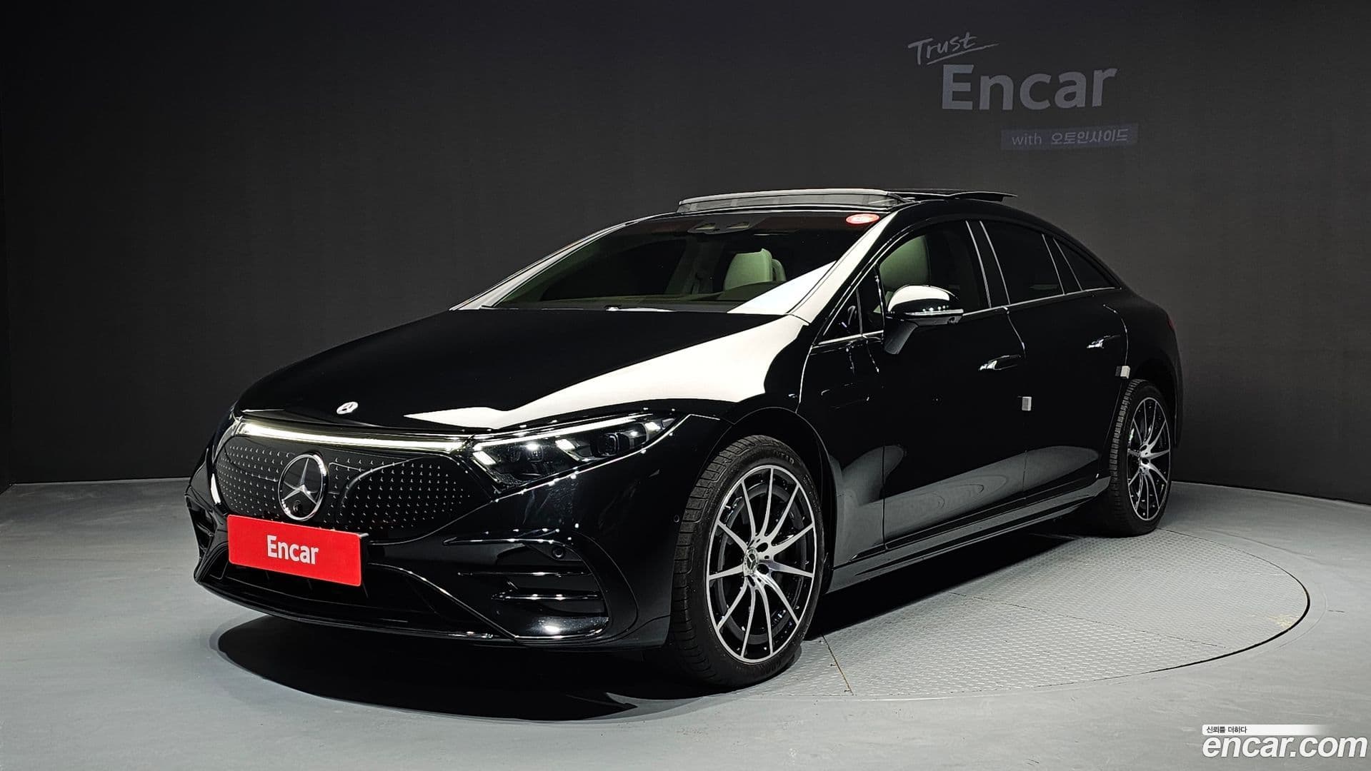Main__Slider__Photo:EQS Mercedes-Benz 2022.4-0