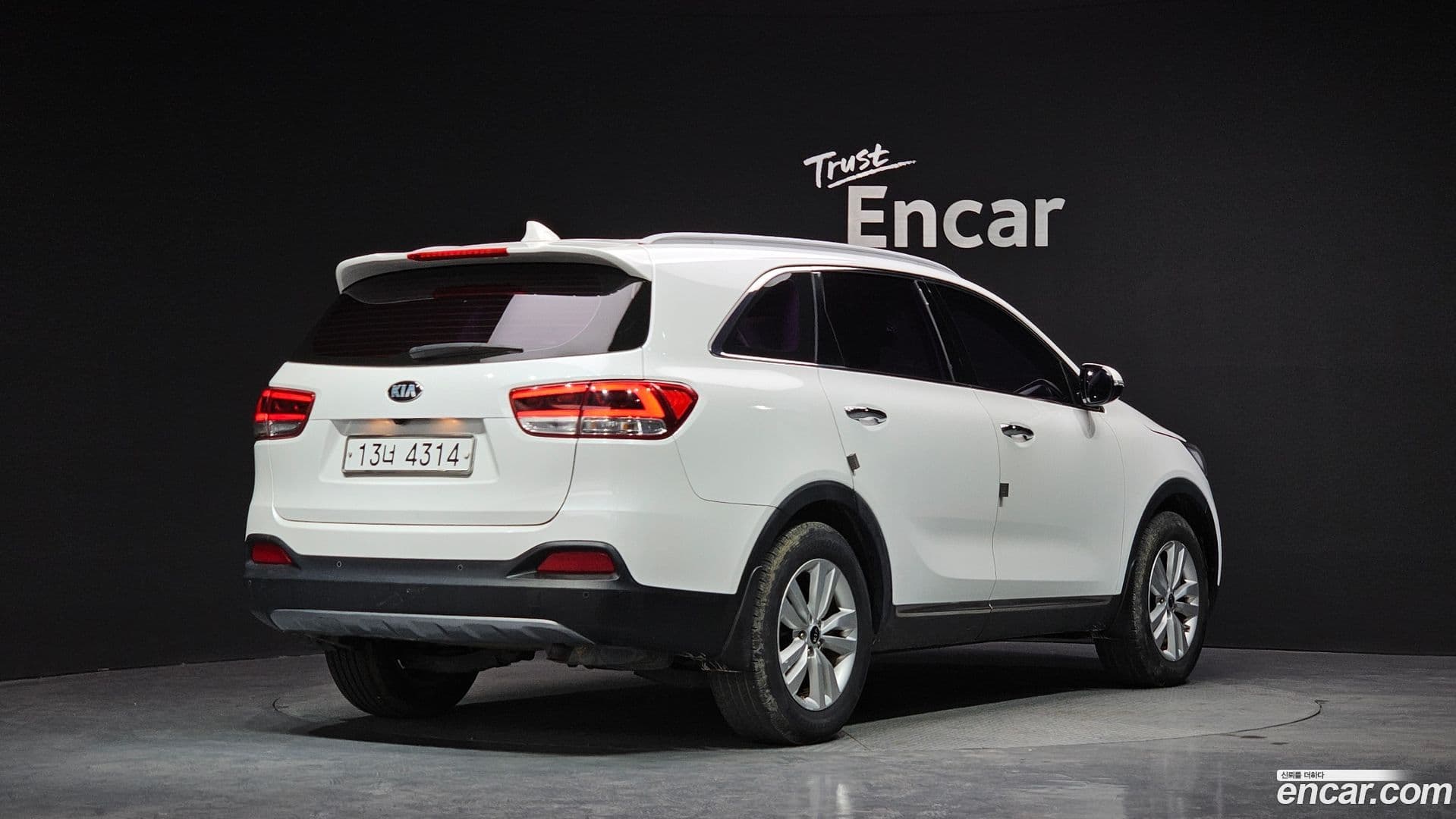 Main__Slider__Photo:Sorento Kia 2015.11-1