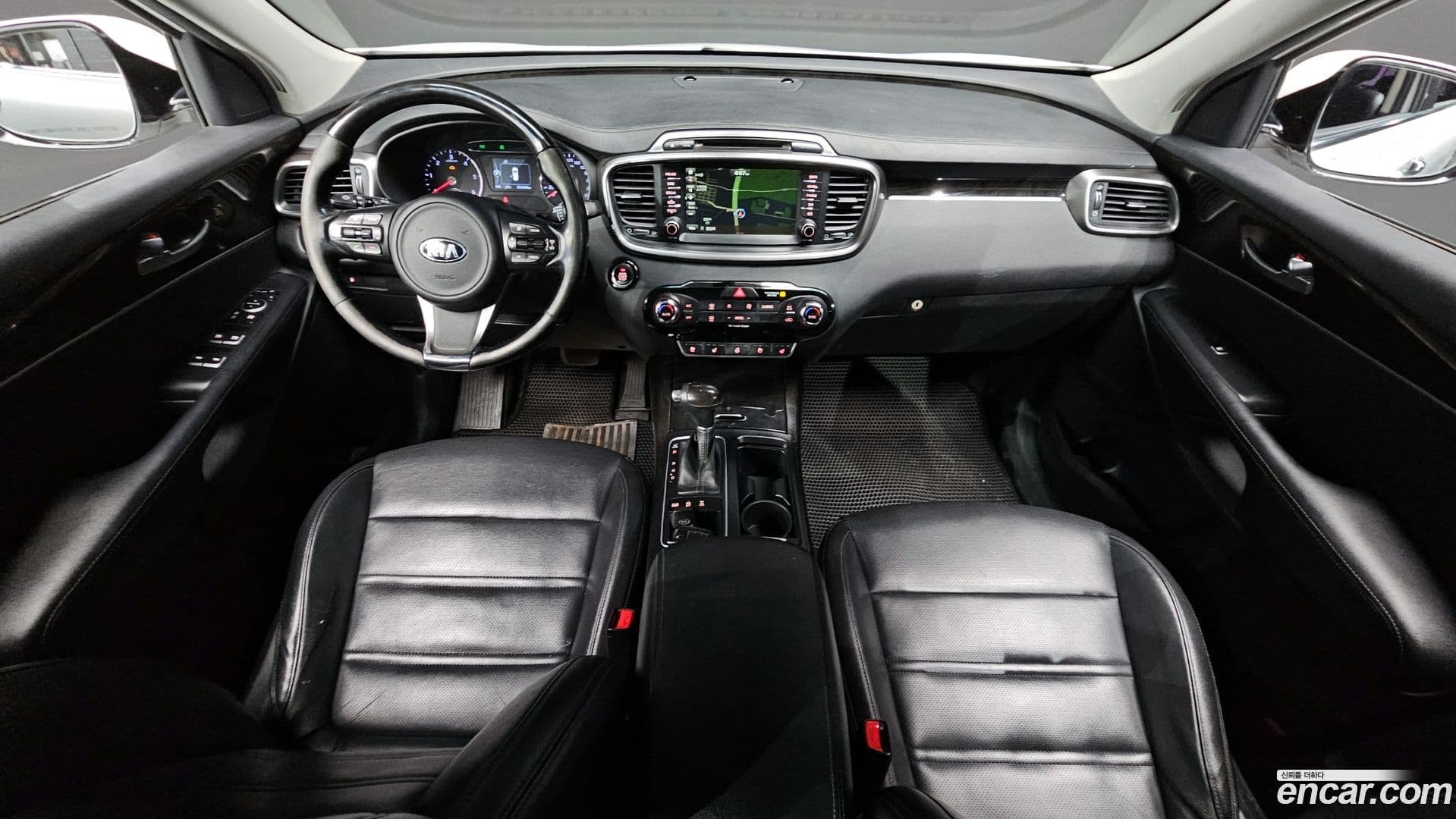 Main__Slider__Photo:Sorento Kia 2015.11-6