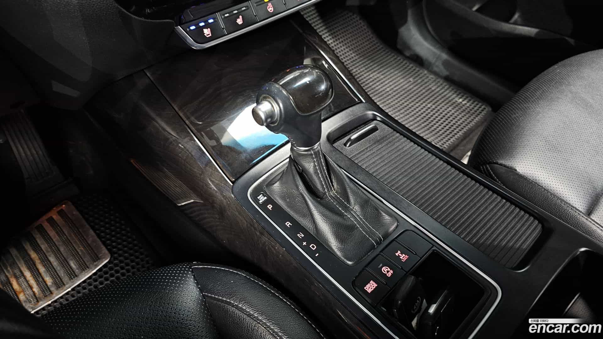 Sorento Kia 2015.11-INNER-009