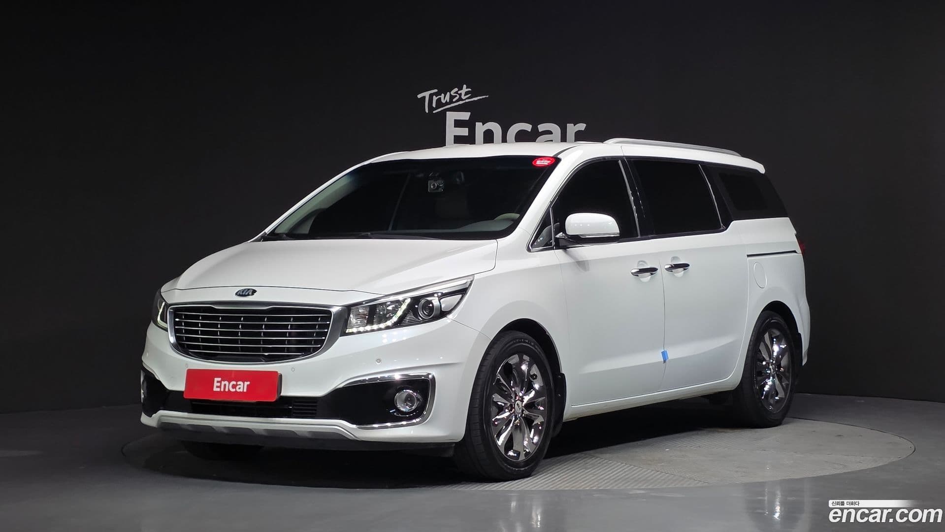 Main__Slider__Photo:Canival Kia 2017.10-0