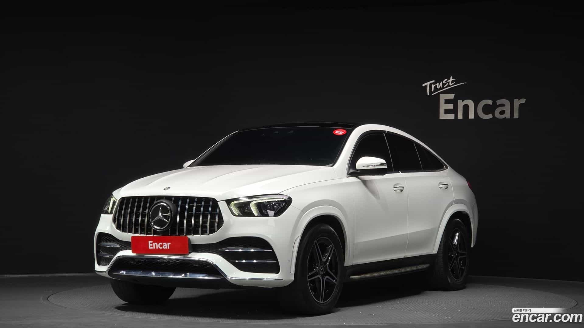 GLE-Class Mercedes-Benz 2021.1-OUTER-001