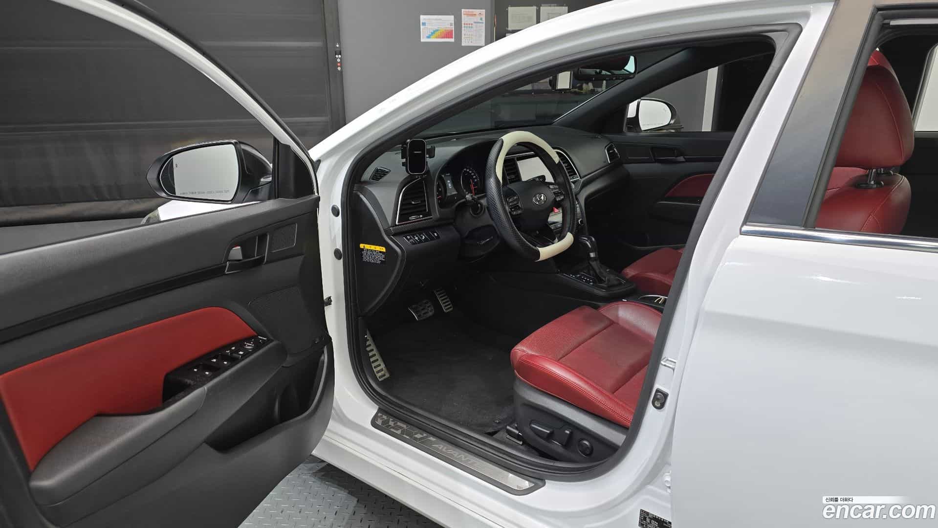 AVANTE Hyundai 2017.4-INNER-010