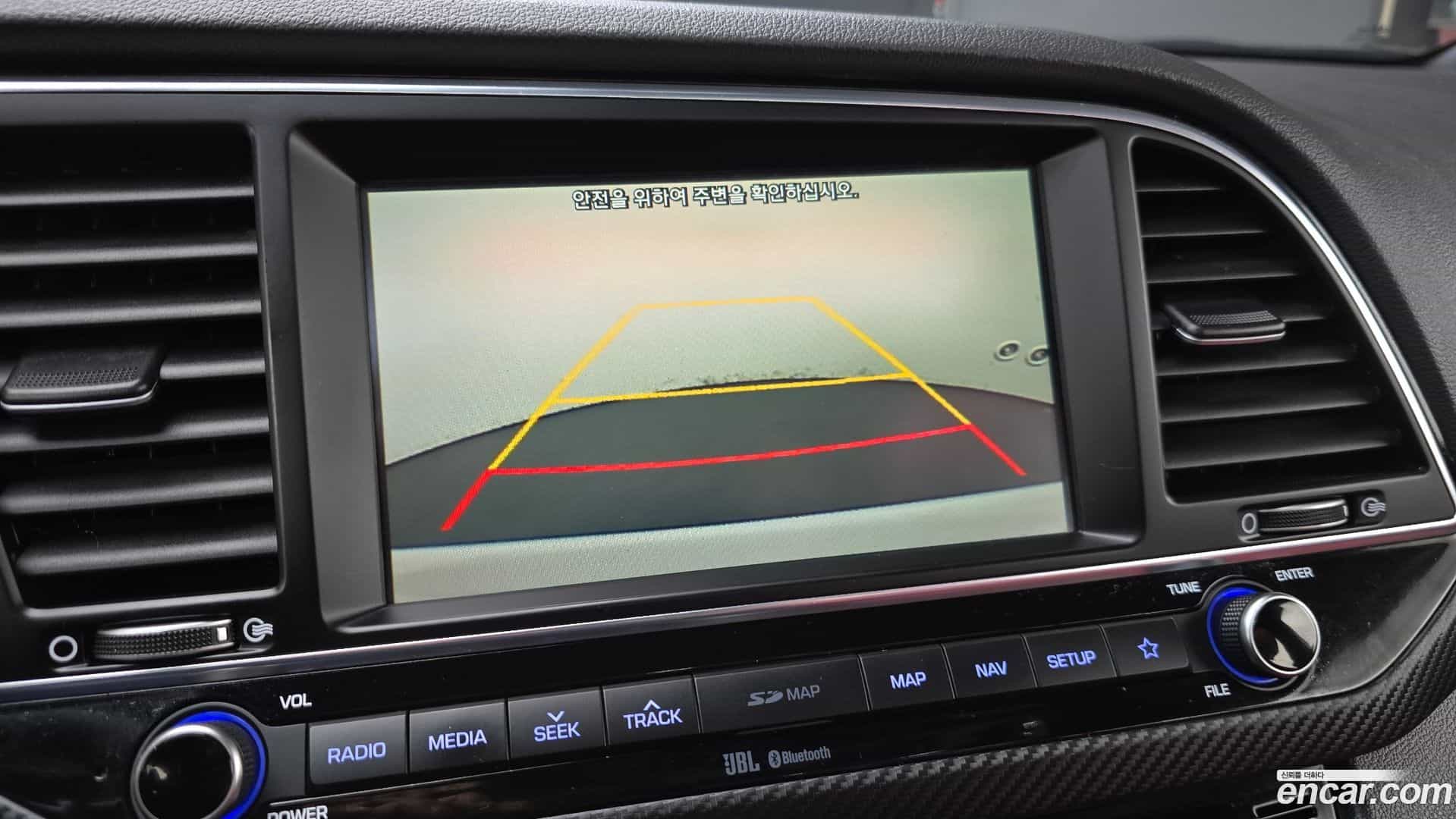 AVANTE Hyundai 2017.4-OPTION-021