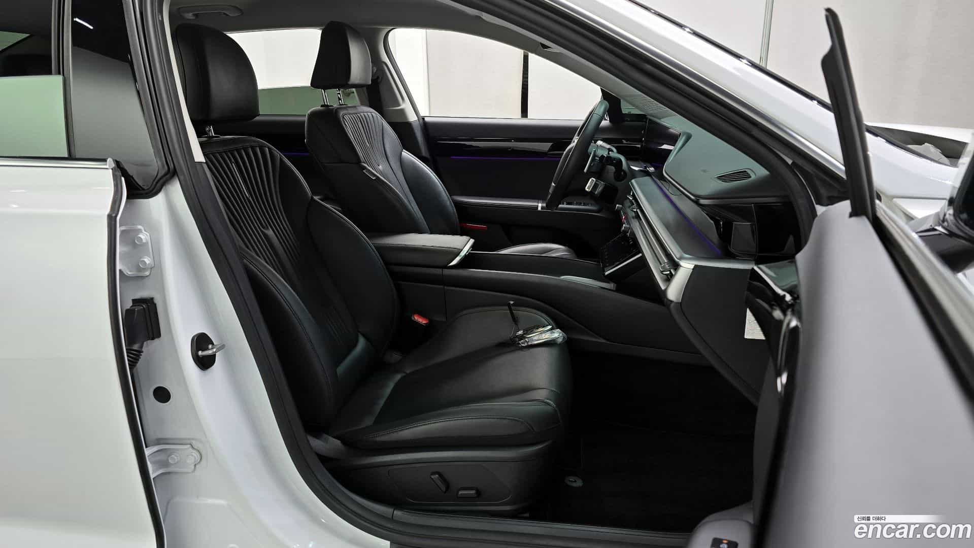 Grandeur Hyundai 2023.9-INNER-010