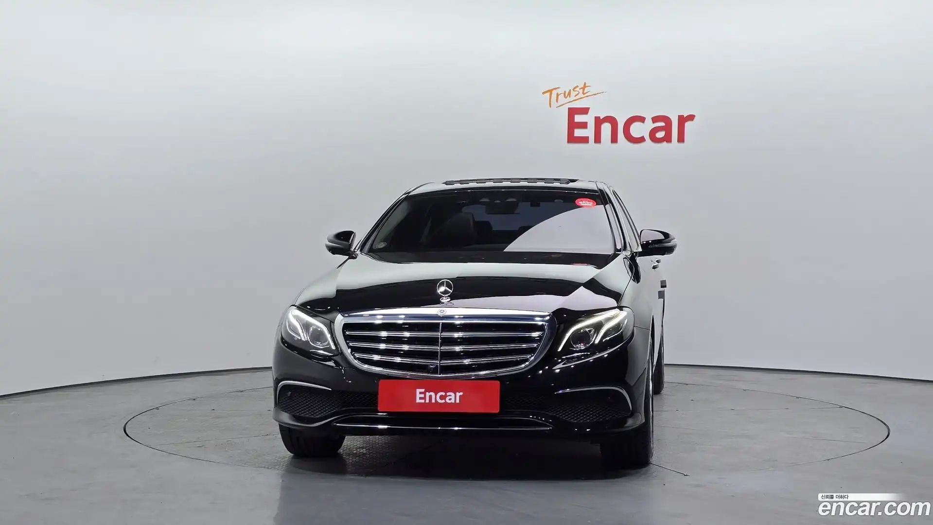 E-Class Mercedes-Benz 2018.2-OUTER-003